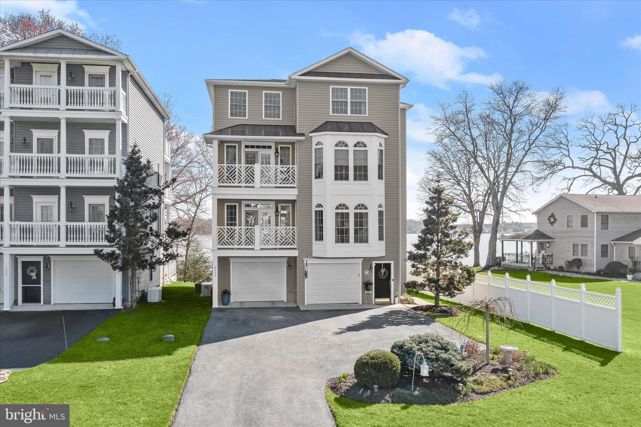 904 W BAKER AVENUE A