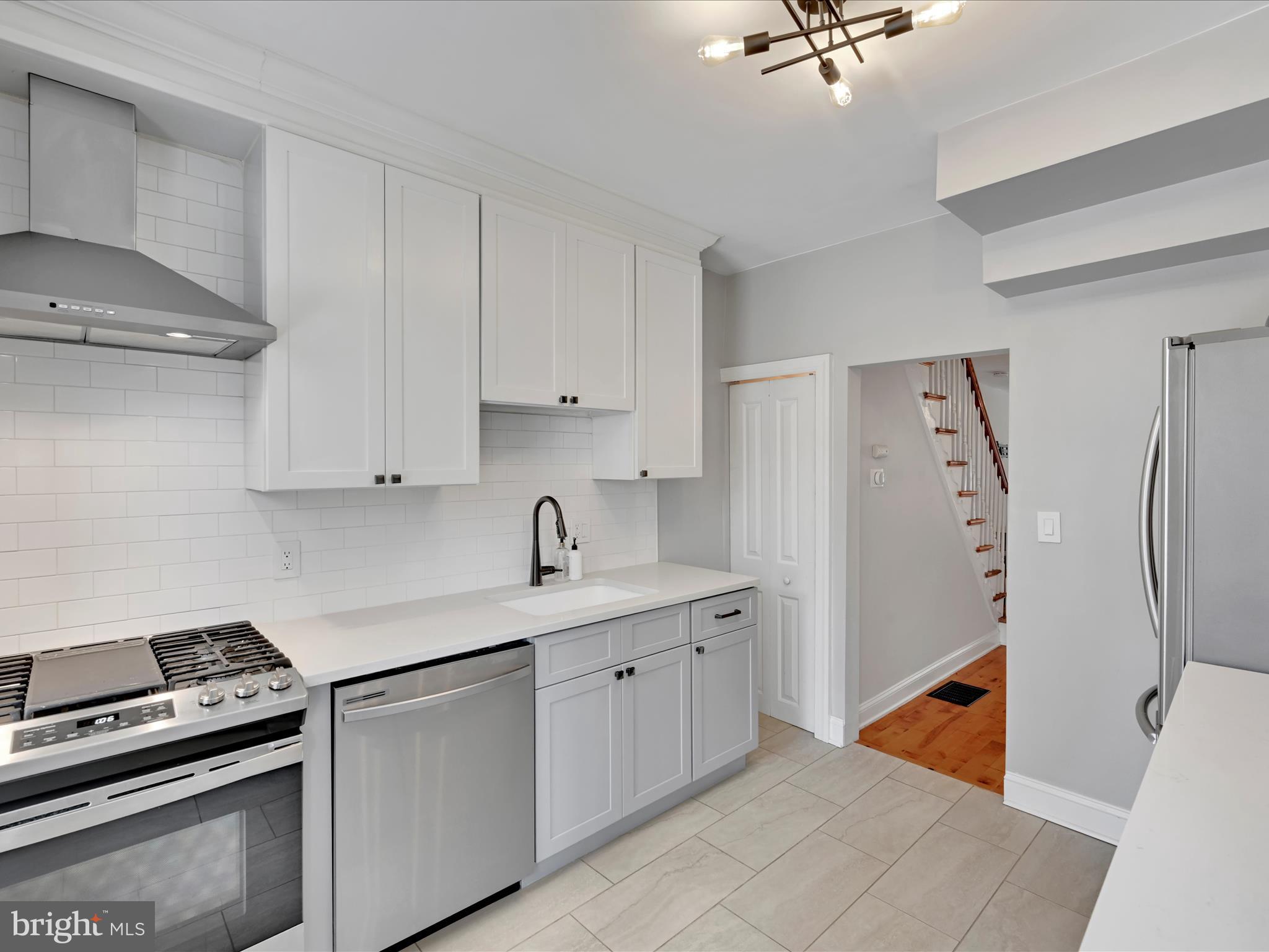 POINT BREEZE - Residential