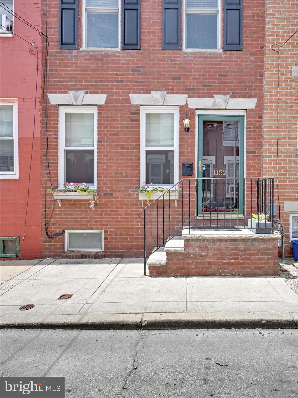 POINT BREEZE - Residential