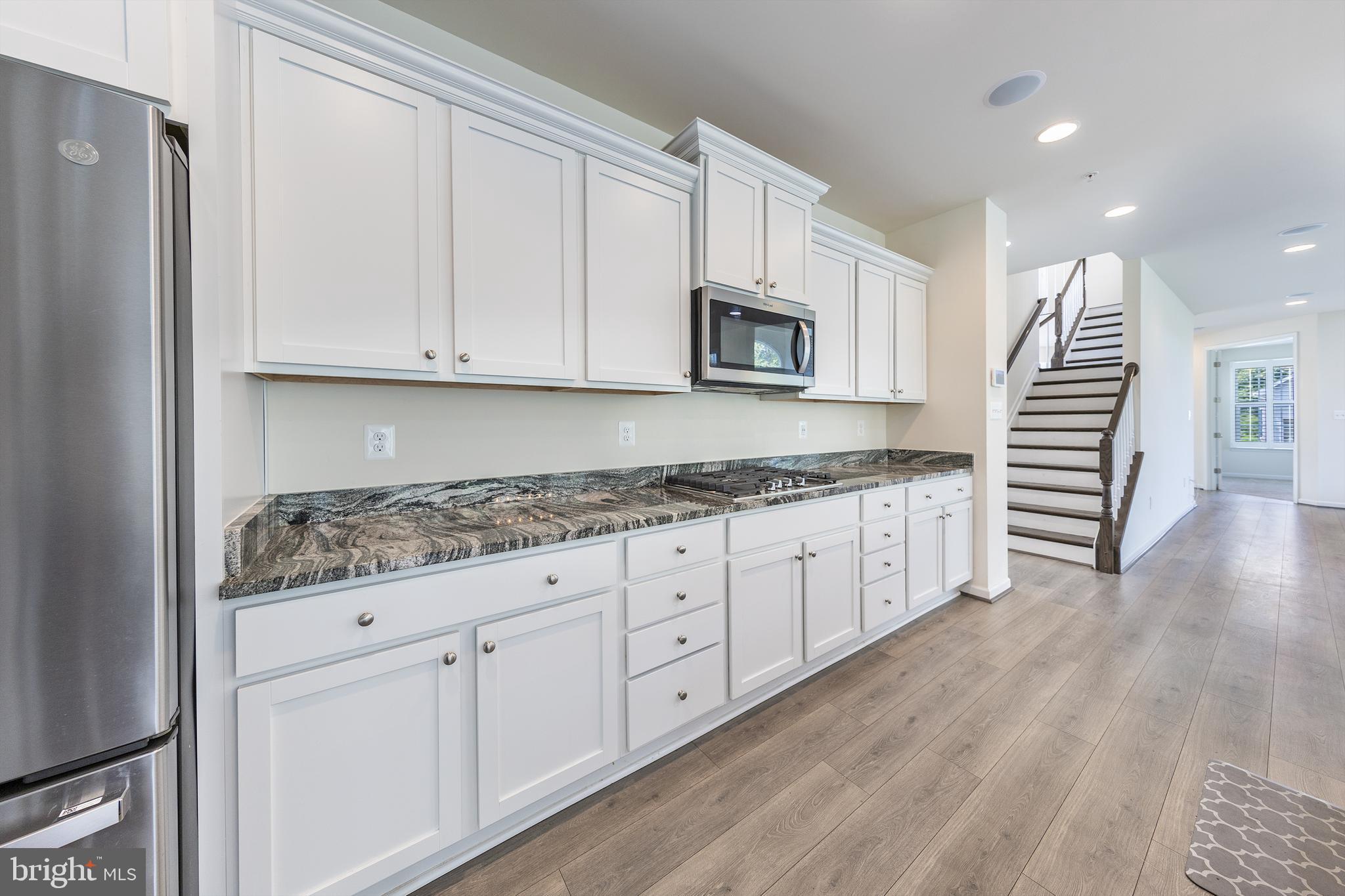 KNOTTING HILL - Residential Lease