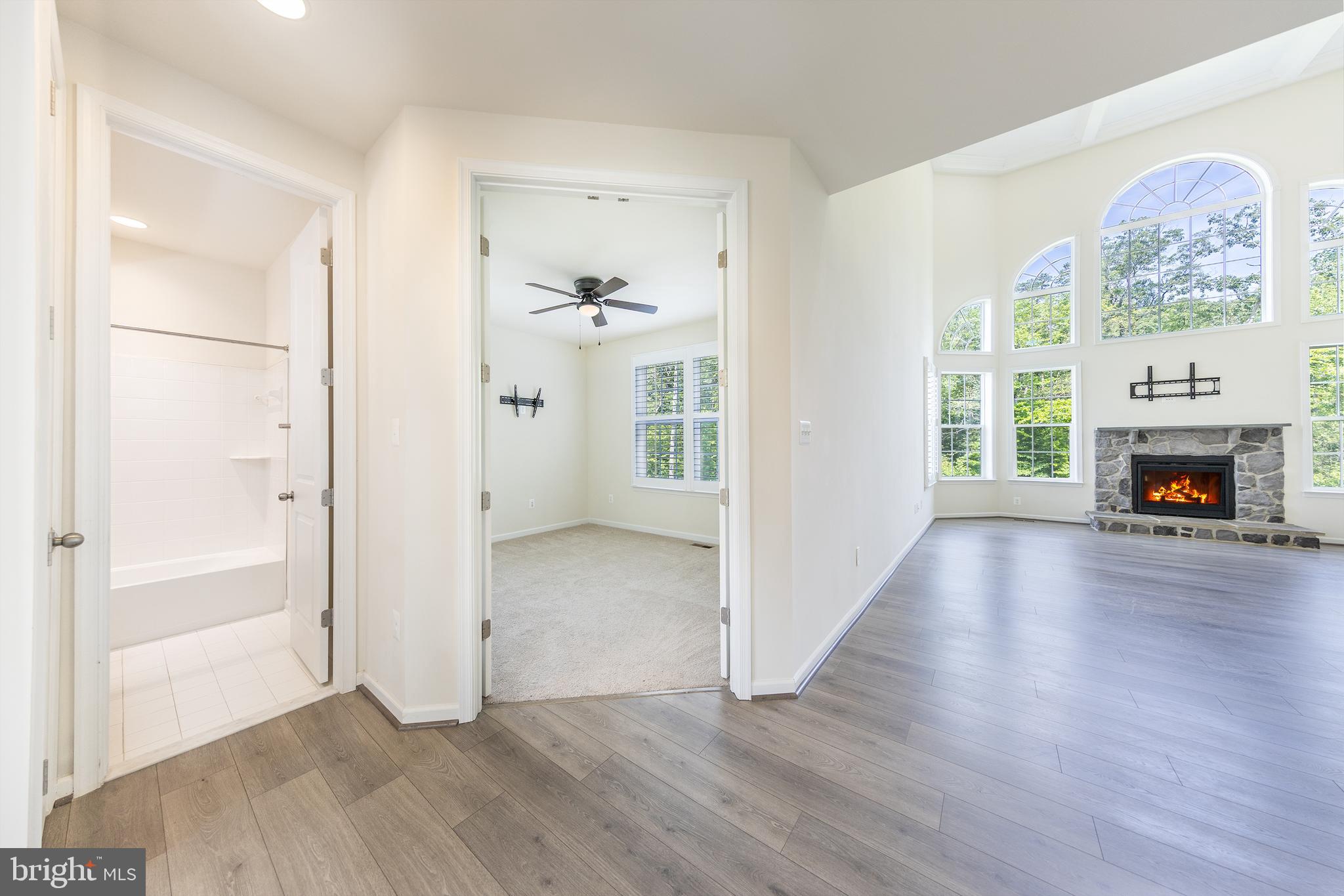 KNOTTING HILL - Residential Lease