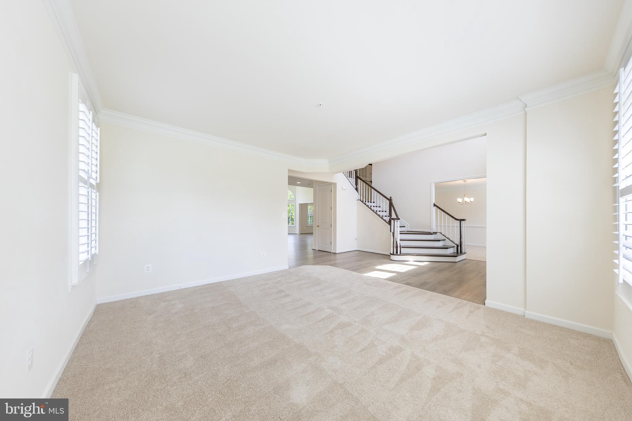 KNOTTING HILL - Residential Lease