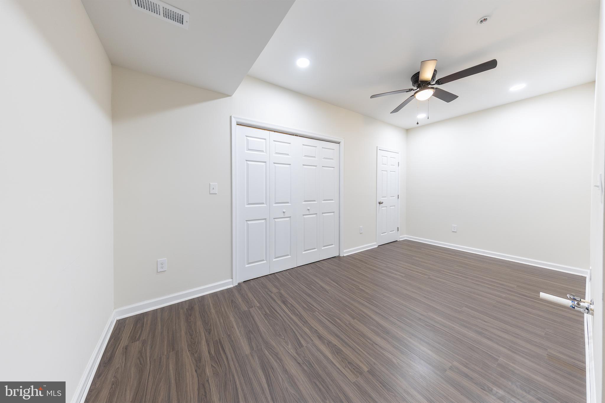 KNOTTING HILL - Residential Lease