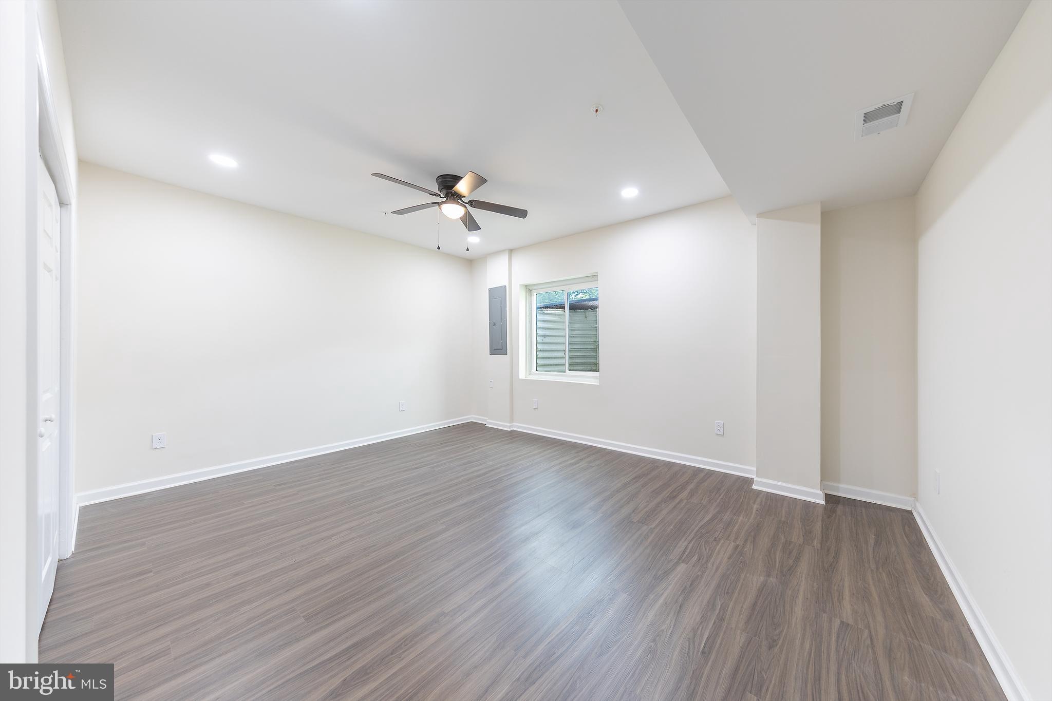 KNOTTING HILL - Residential Lease