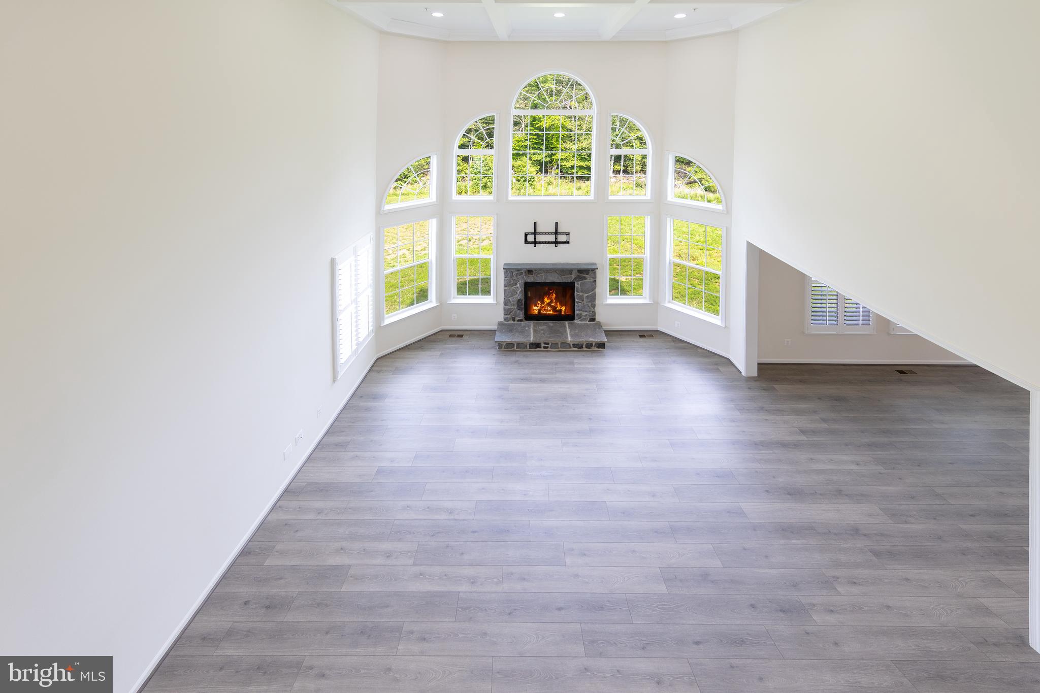 KNOTTING HILL - Residential Lease