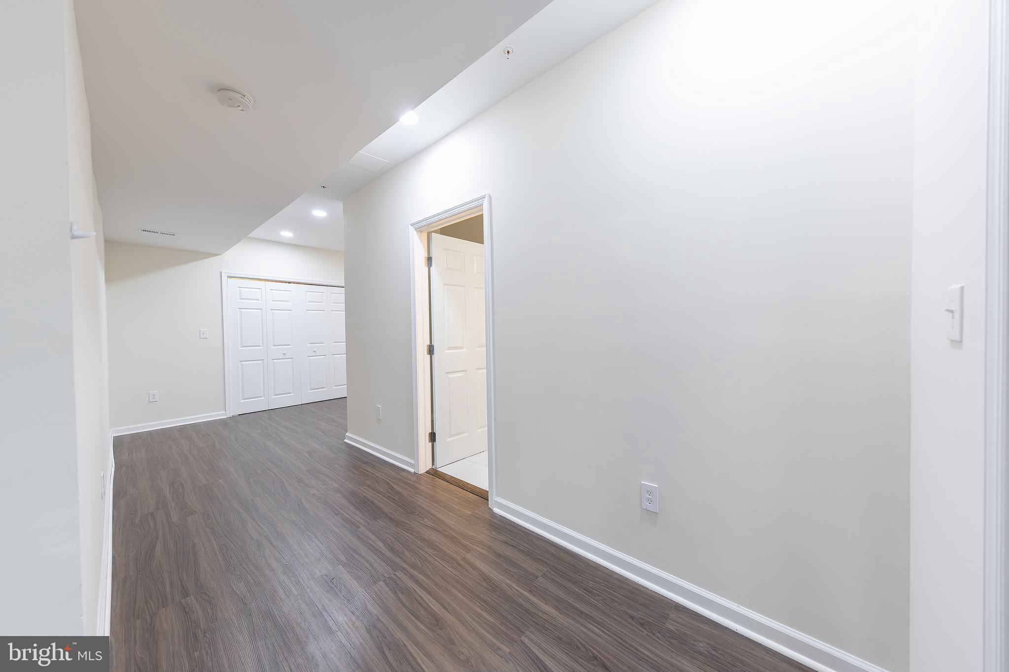 KNOTTING HILL - Residential Lease