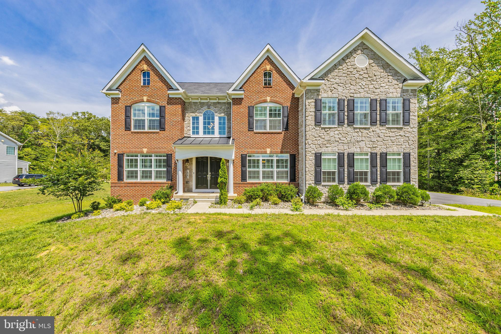 KNOTTING HILL - Residential Lease