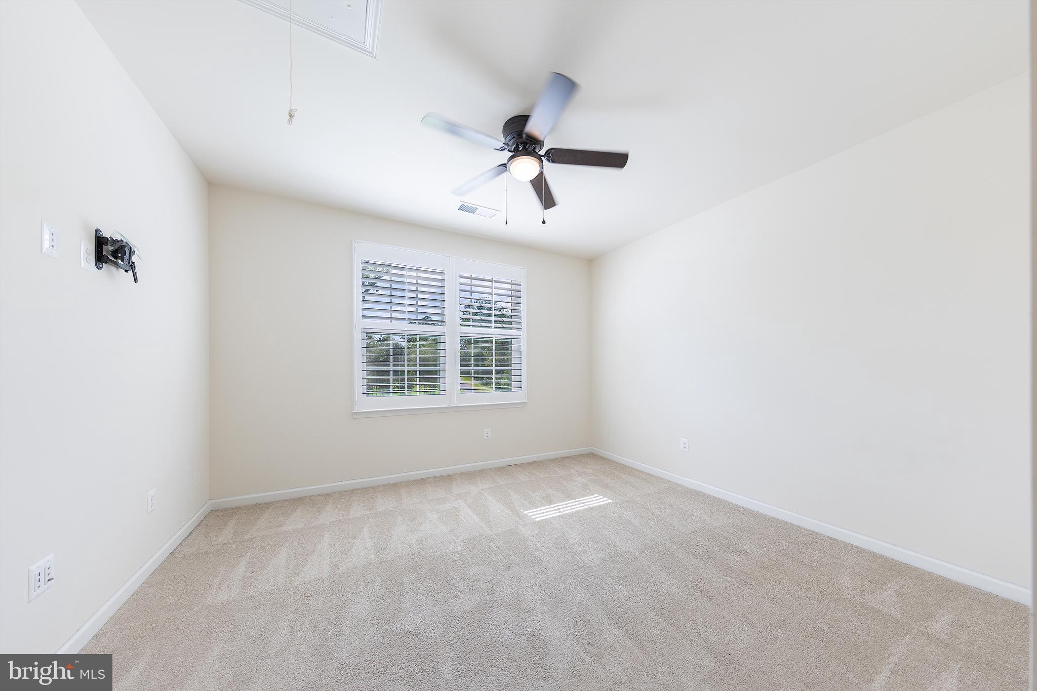 KNOTTING HILL - Residential Lease