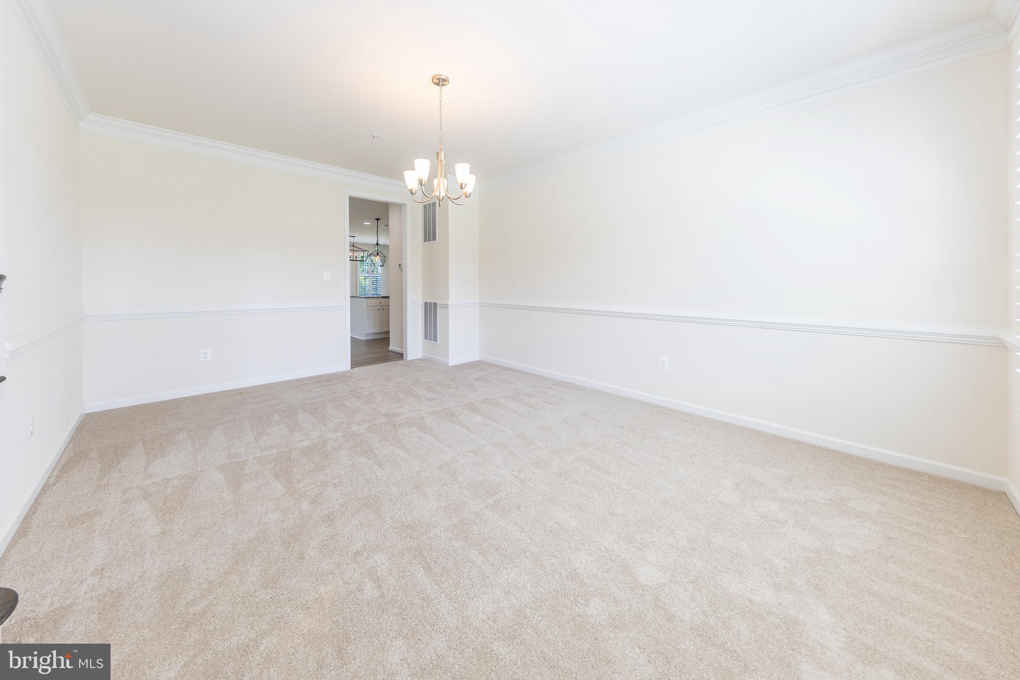 KNOTTING HILL - Residential Lease