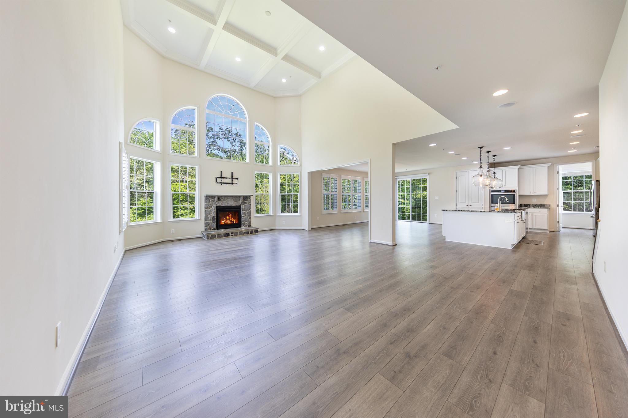 KNOTTING HILL - Residential Lease