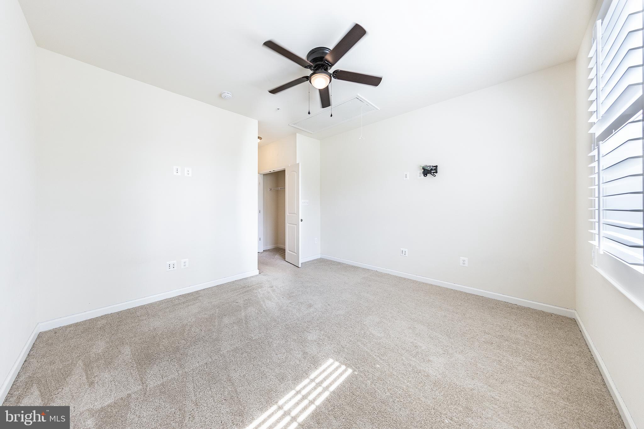 KNOTTING HILL - Residential Lease