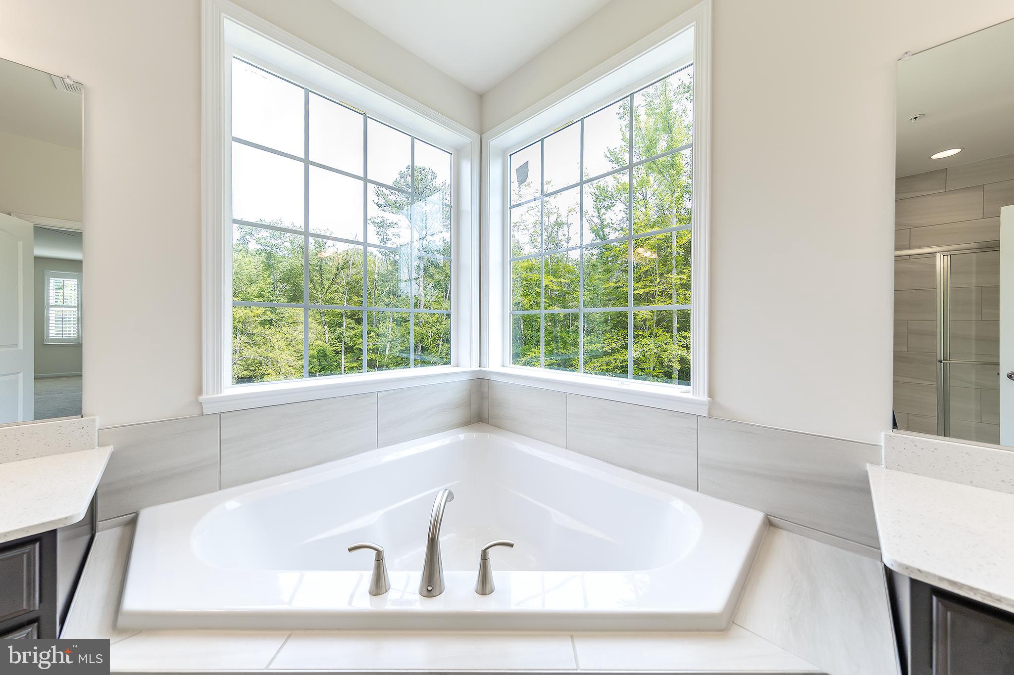 KNOTTING HILL - Residential Lease