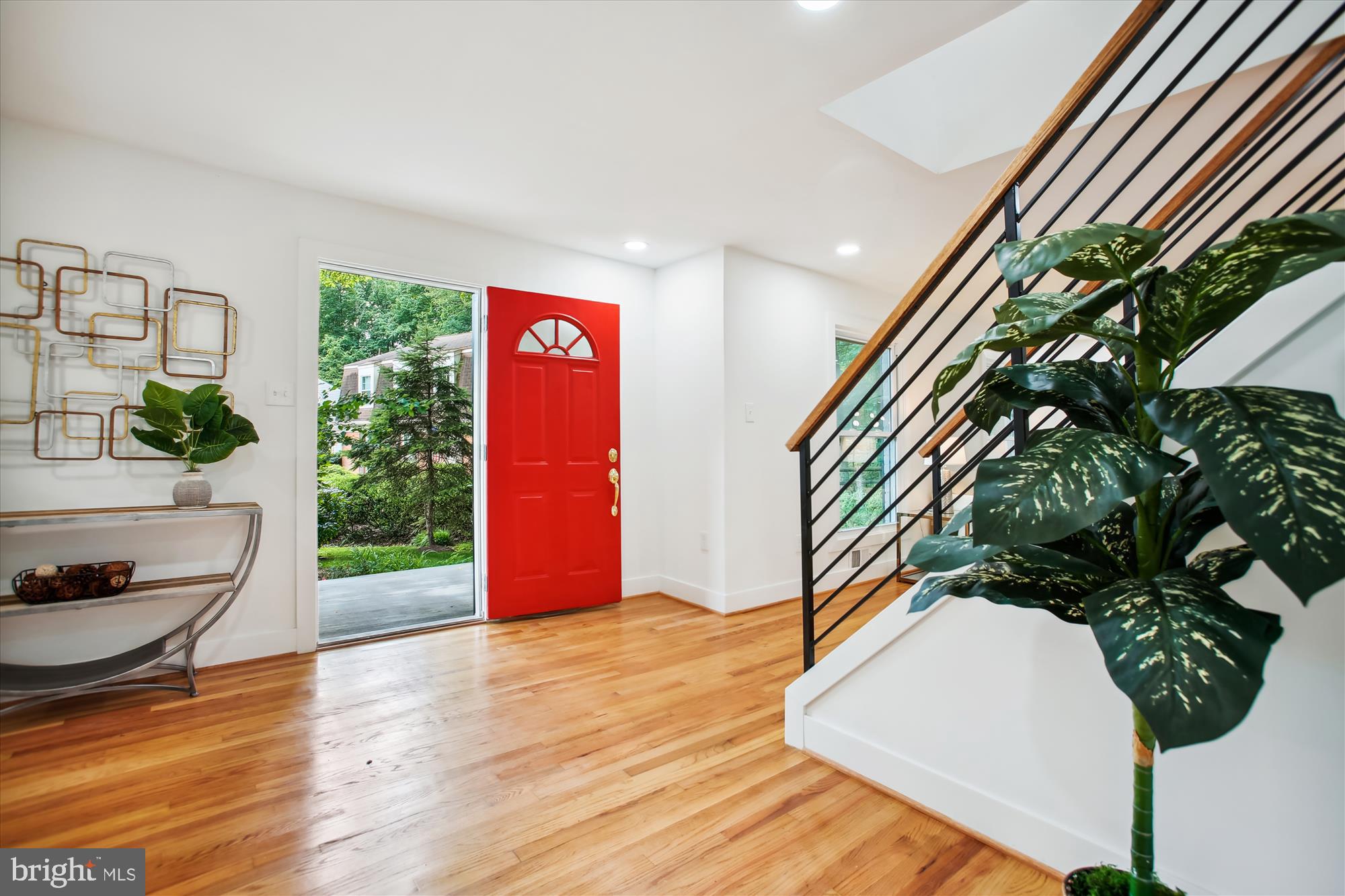 RESTON - Residential