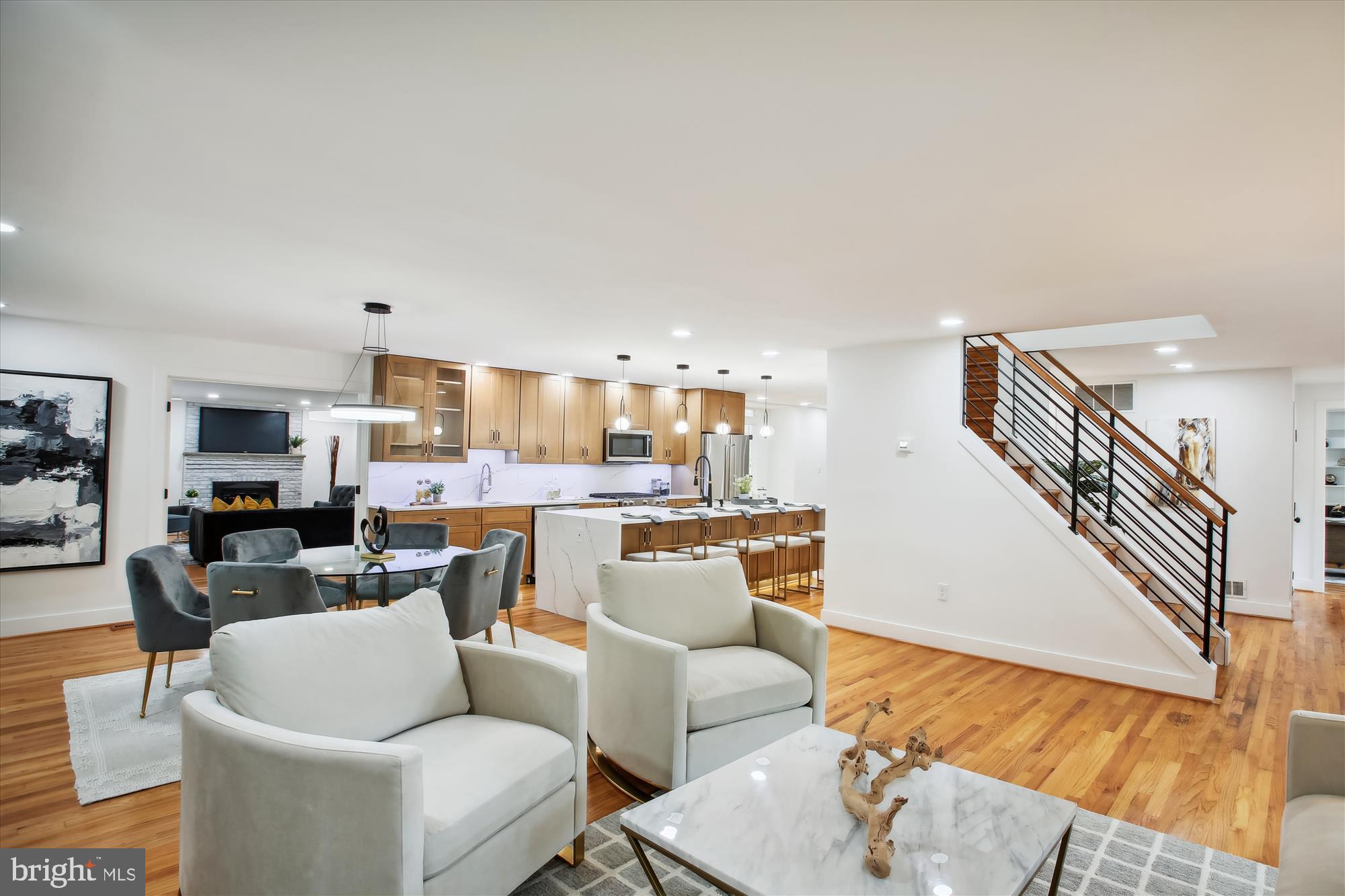 RESTON - Residential