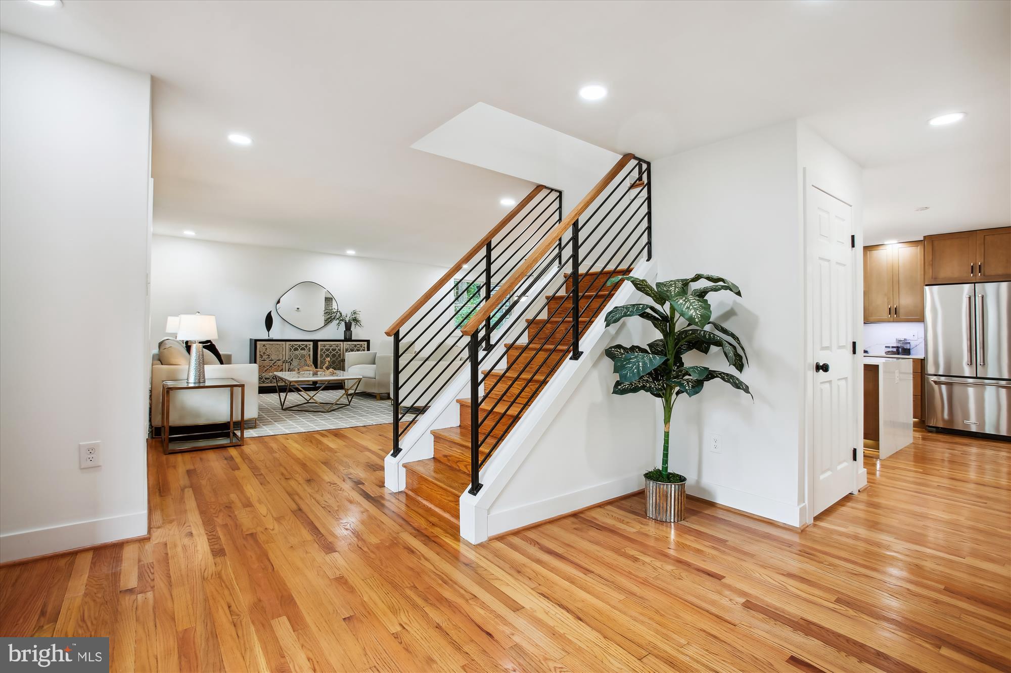 RESTON - Residential