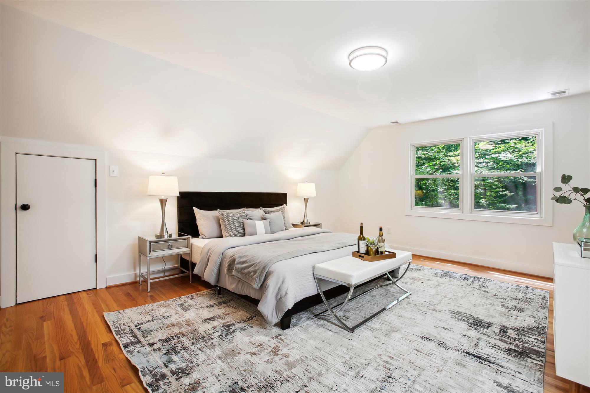 RESTON - Residential