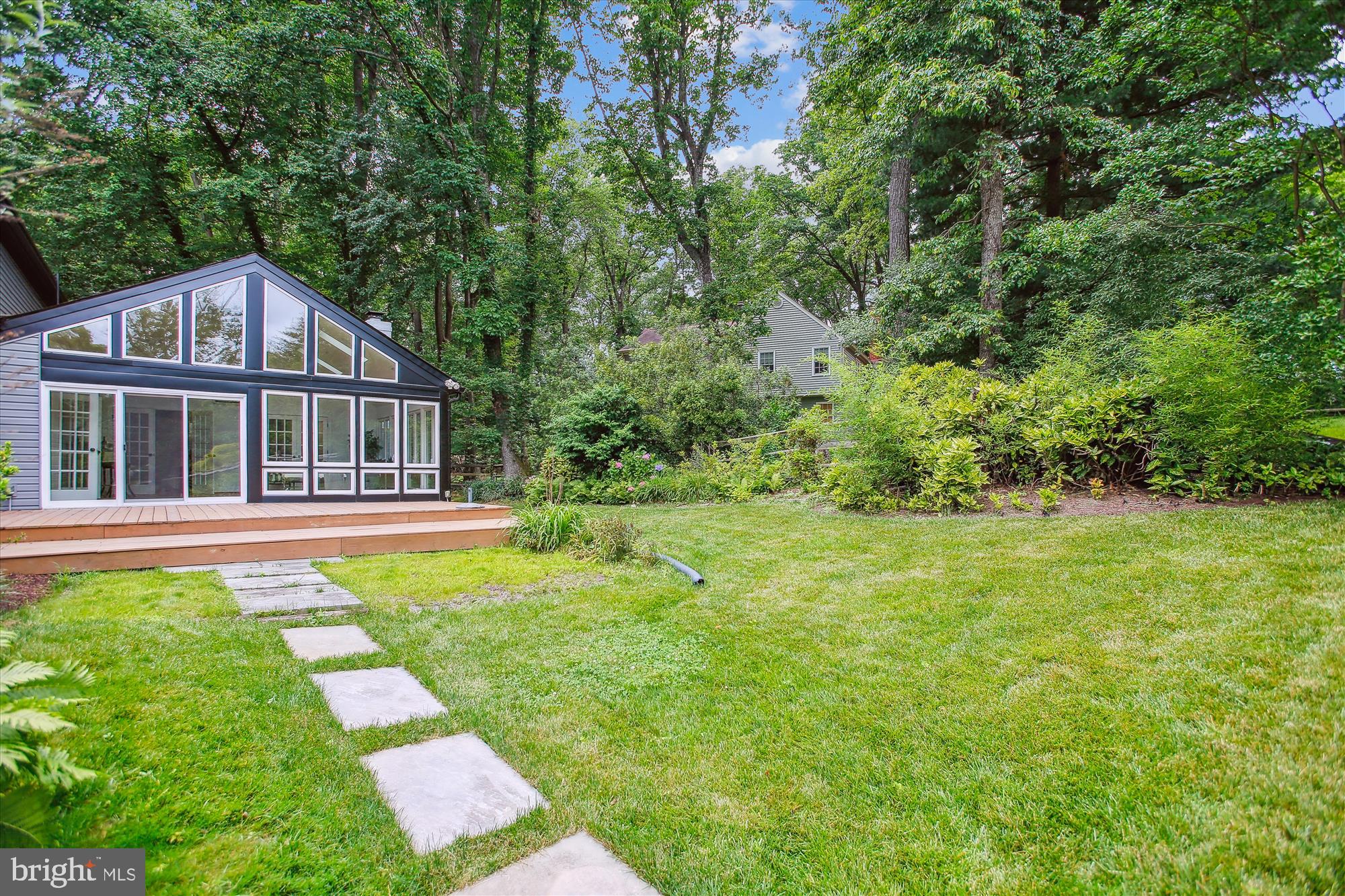 RESTON - Residential