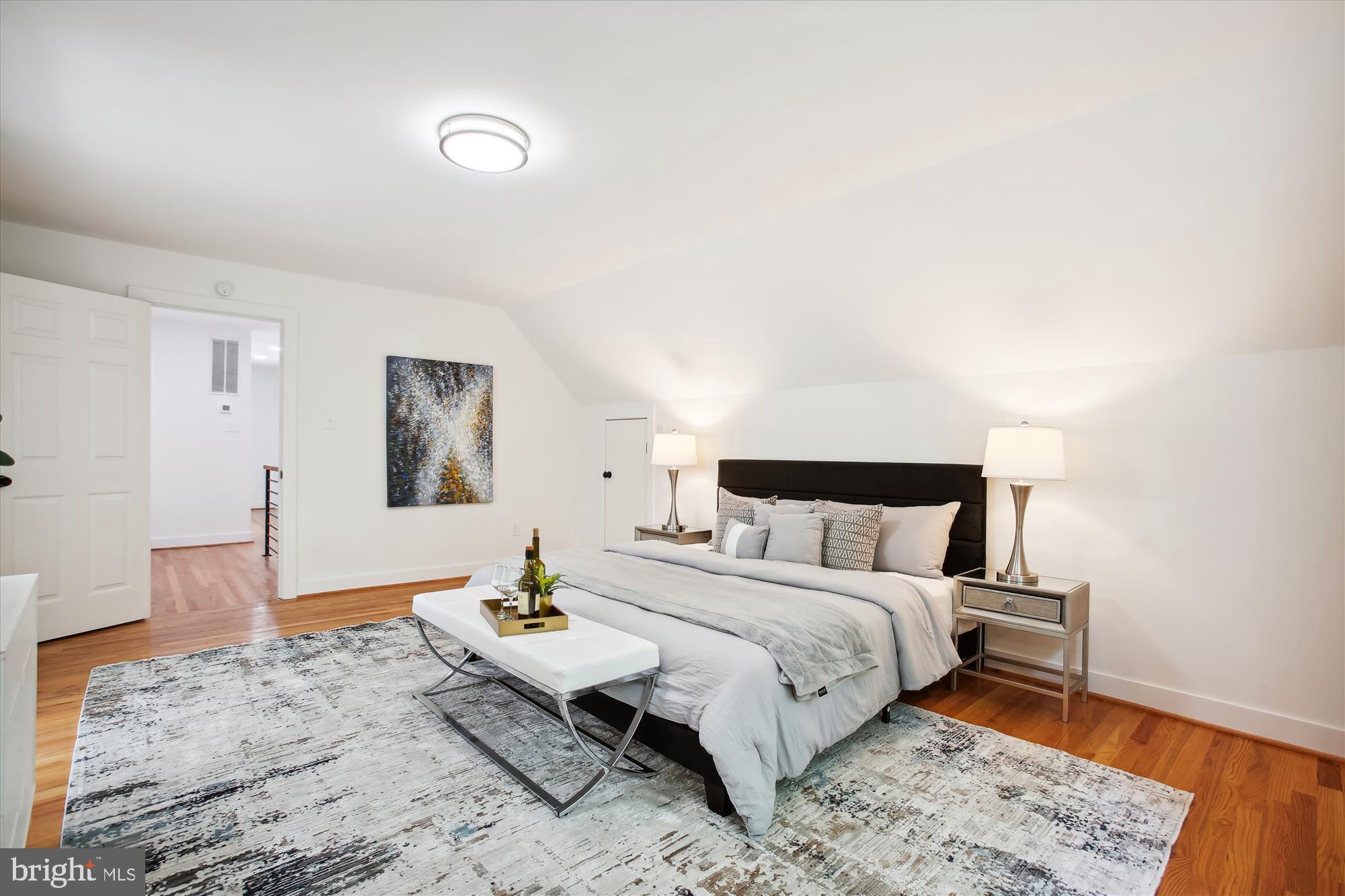 RESTON - Residential