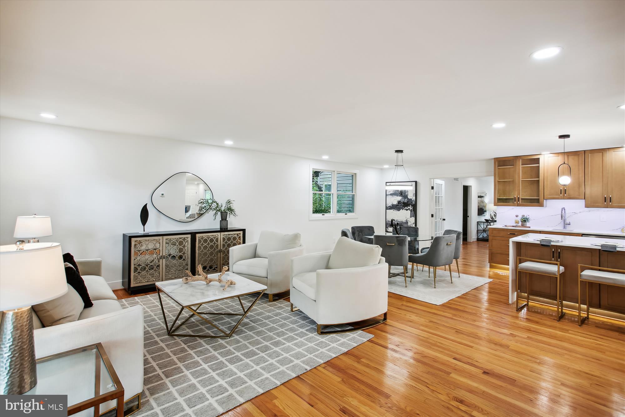 RESTON - Residential