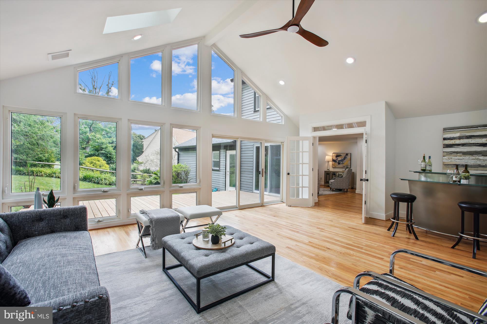 RESTON - Residential