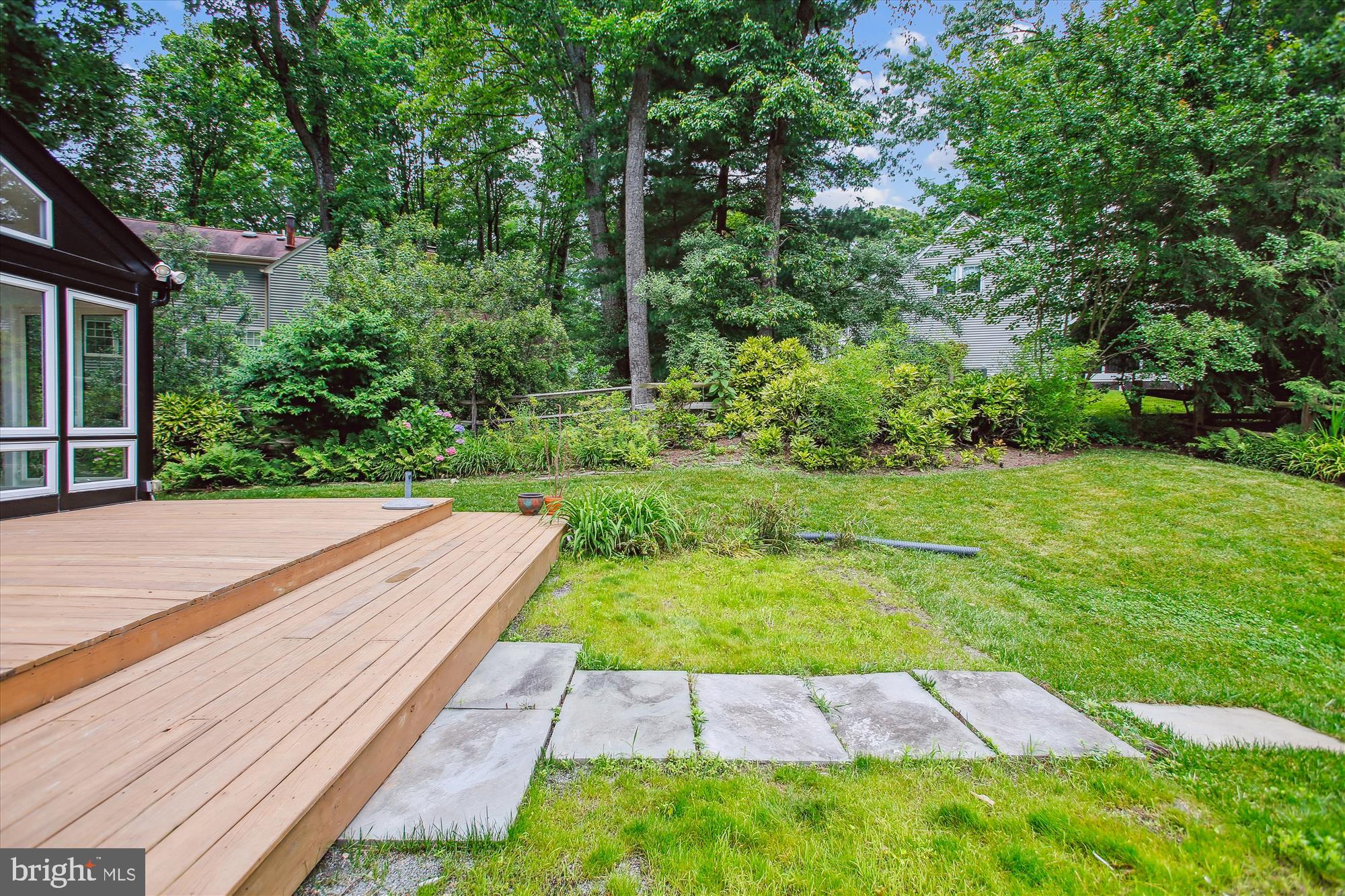 RESTON - Residential