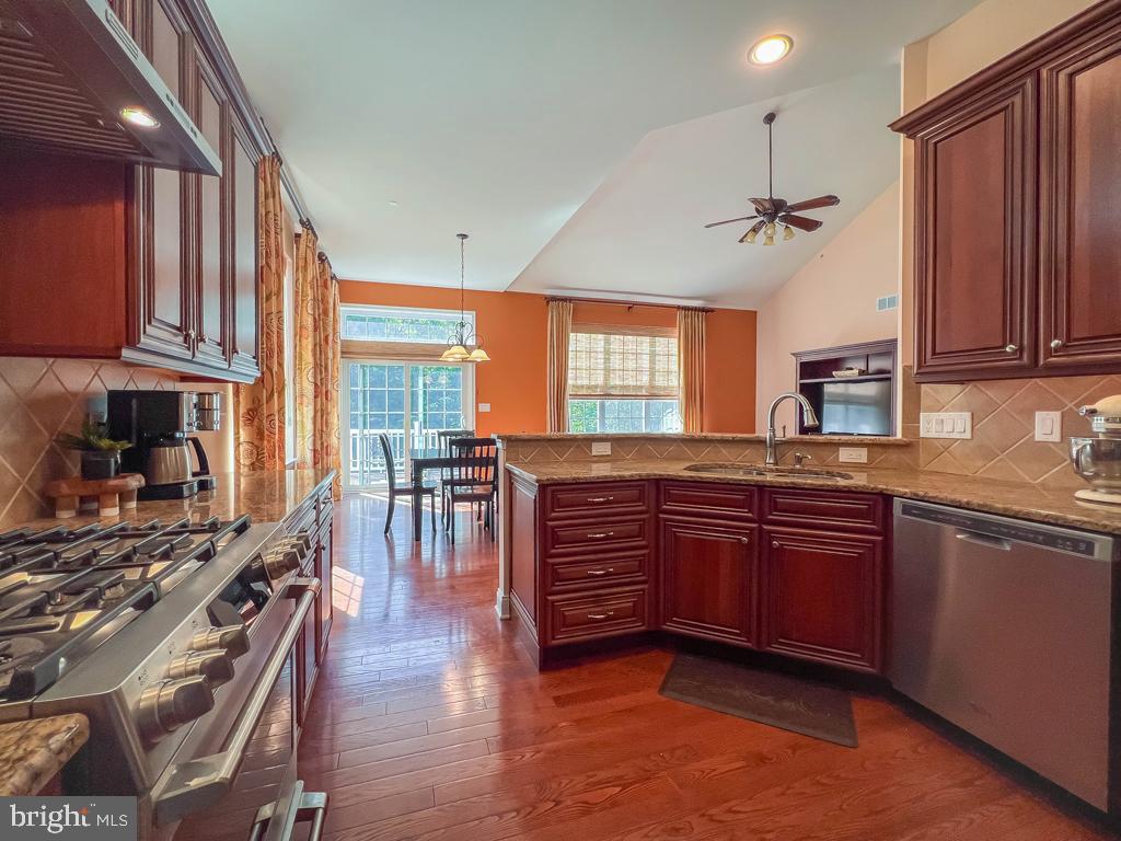 REGENCY AT YARDLEY - Residential