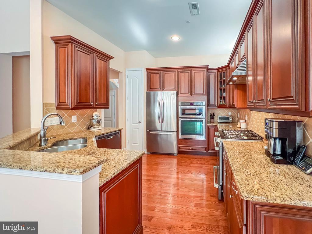 REGENCY AT YARDLEY - Residential