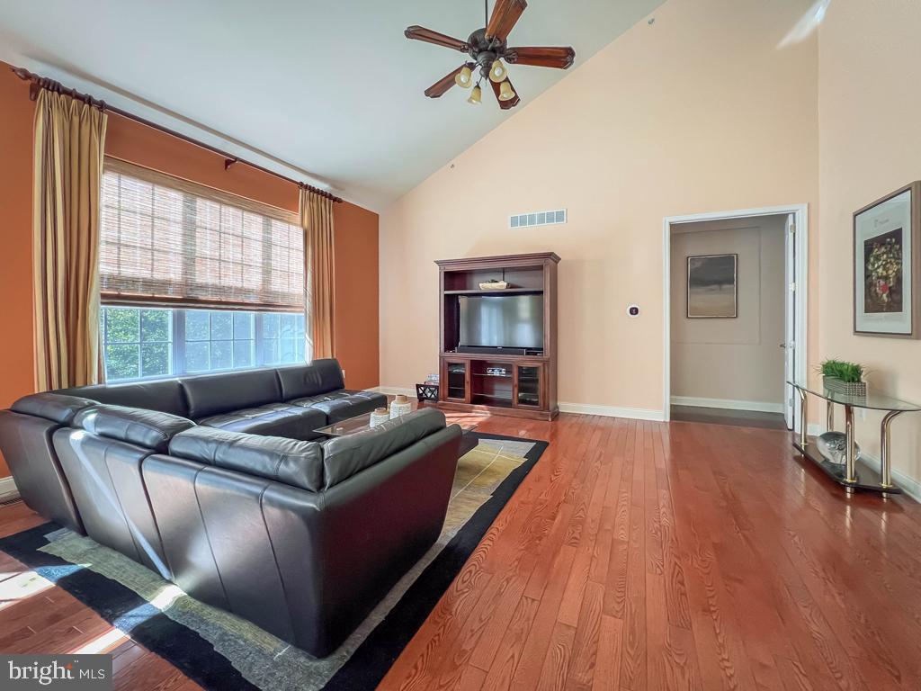 REGENCY AT YARDLEY - Residential