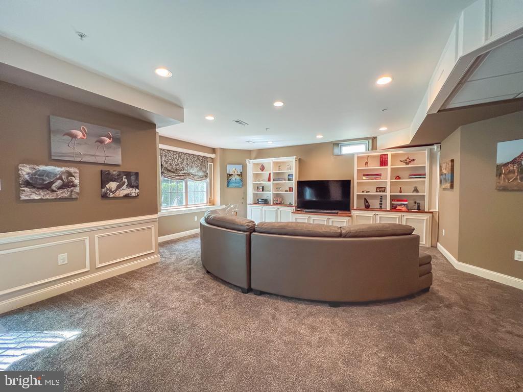 REGENCY AT YARDLEY - Residential