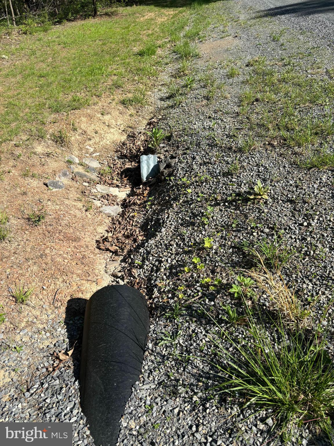 CRESCENT CROSSING - Land