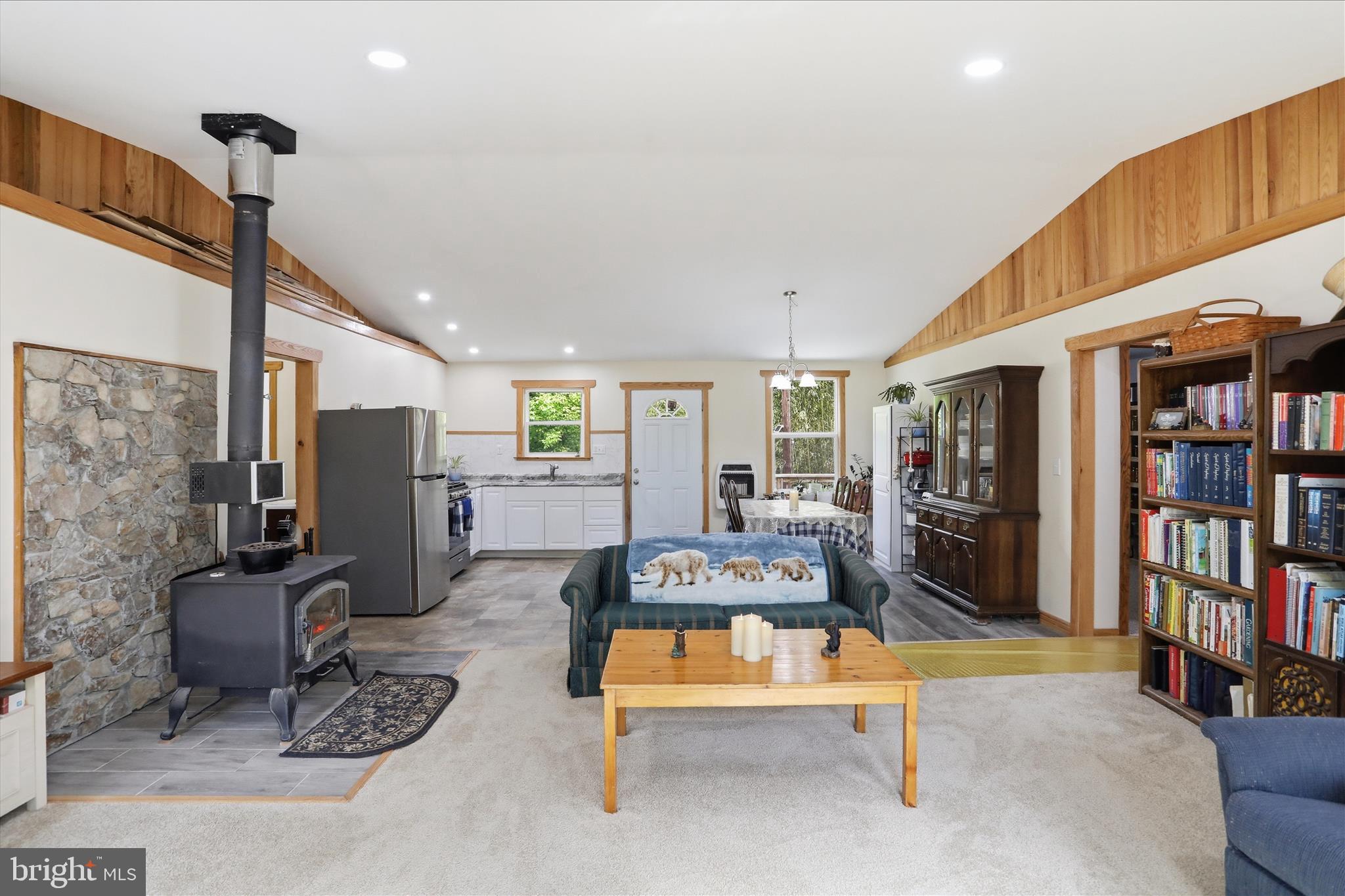 VALLEY HIGH TIMBER FARMS - Residential