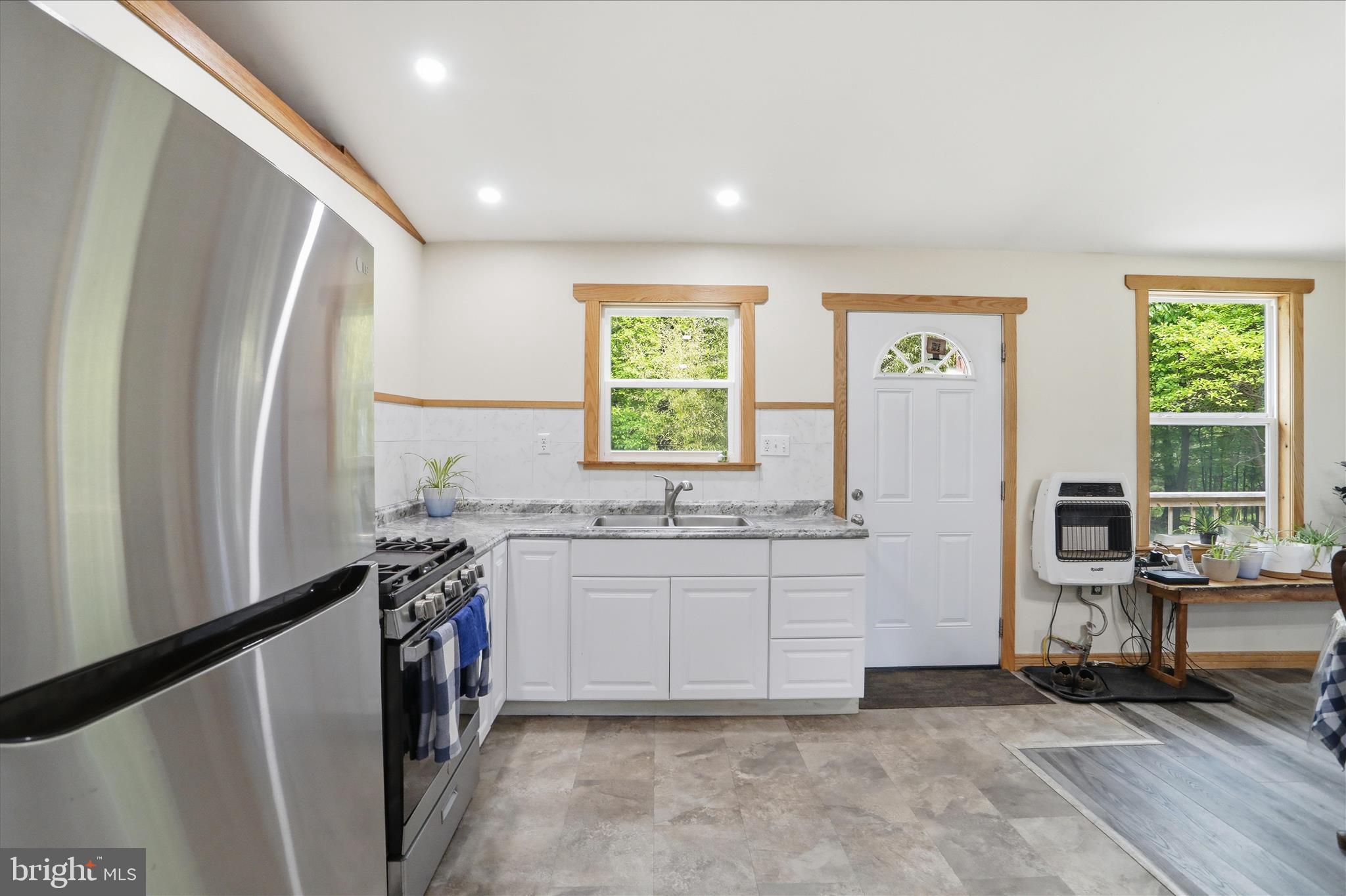VALLEY HIGH TIMBER FARMS - Residential