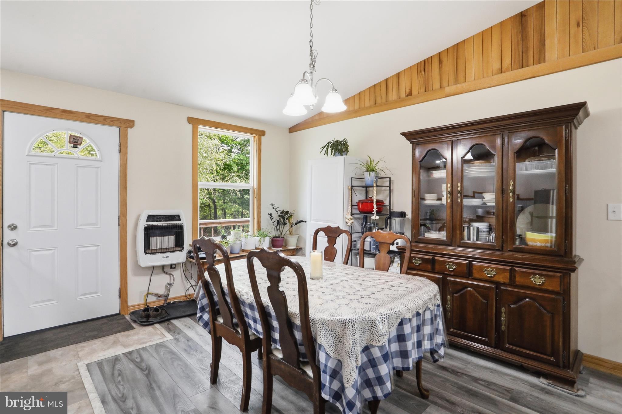 VALLEY HIGH TIMBER FARMS - Residential