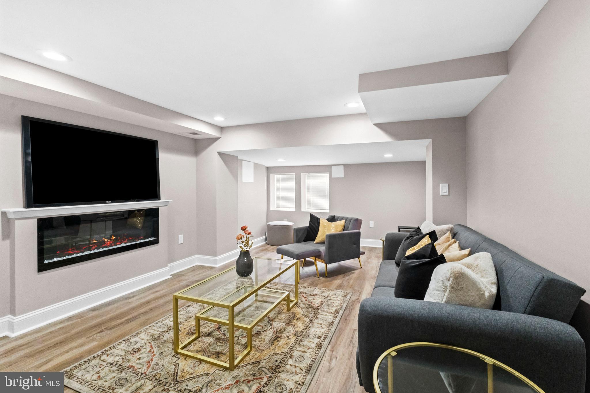 COLD SPRING NEWTOWN - Residential