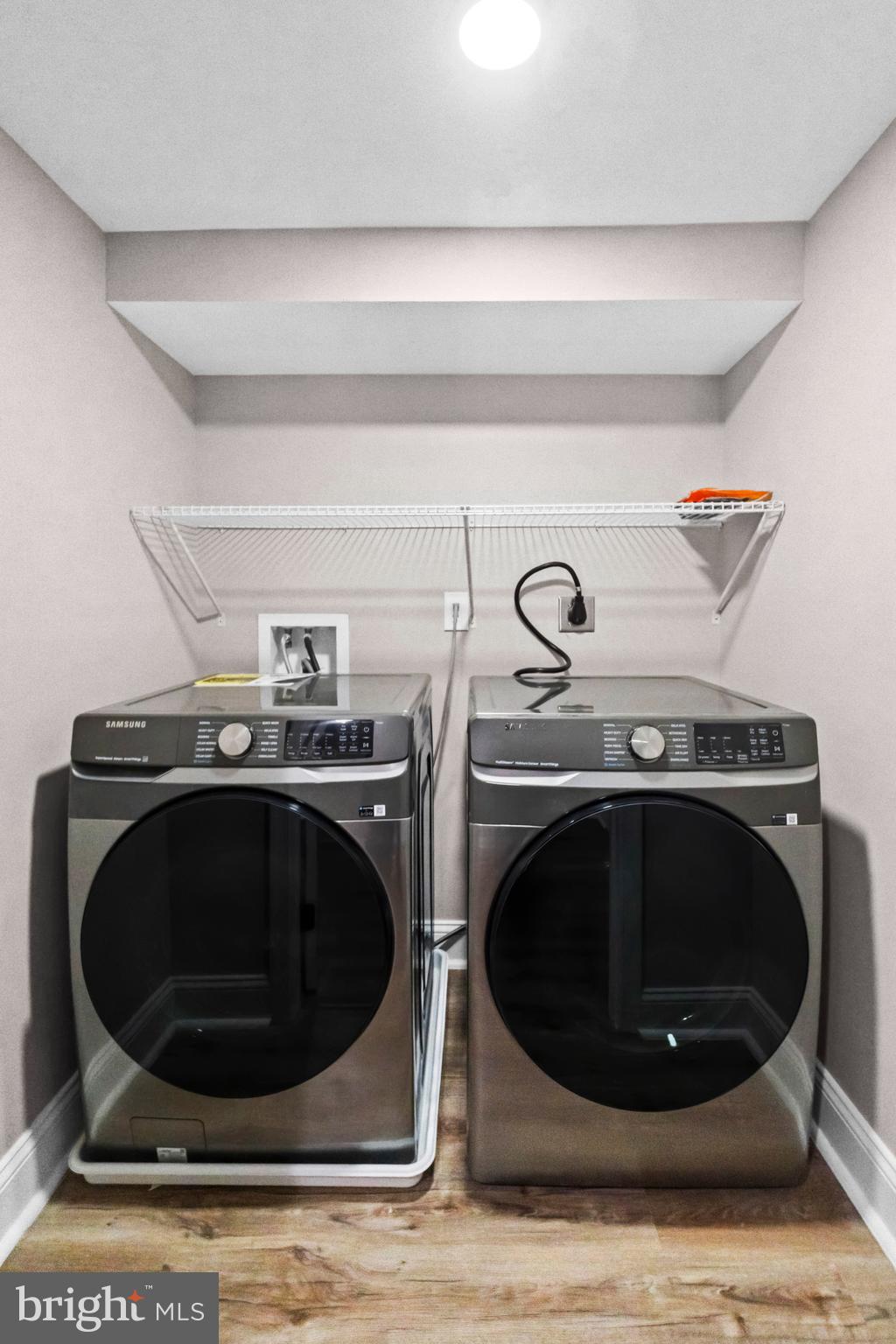 COLD SPRING NEWTOWN - Residential