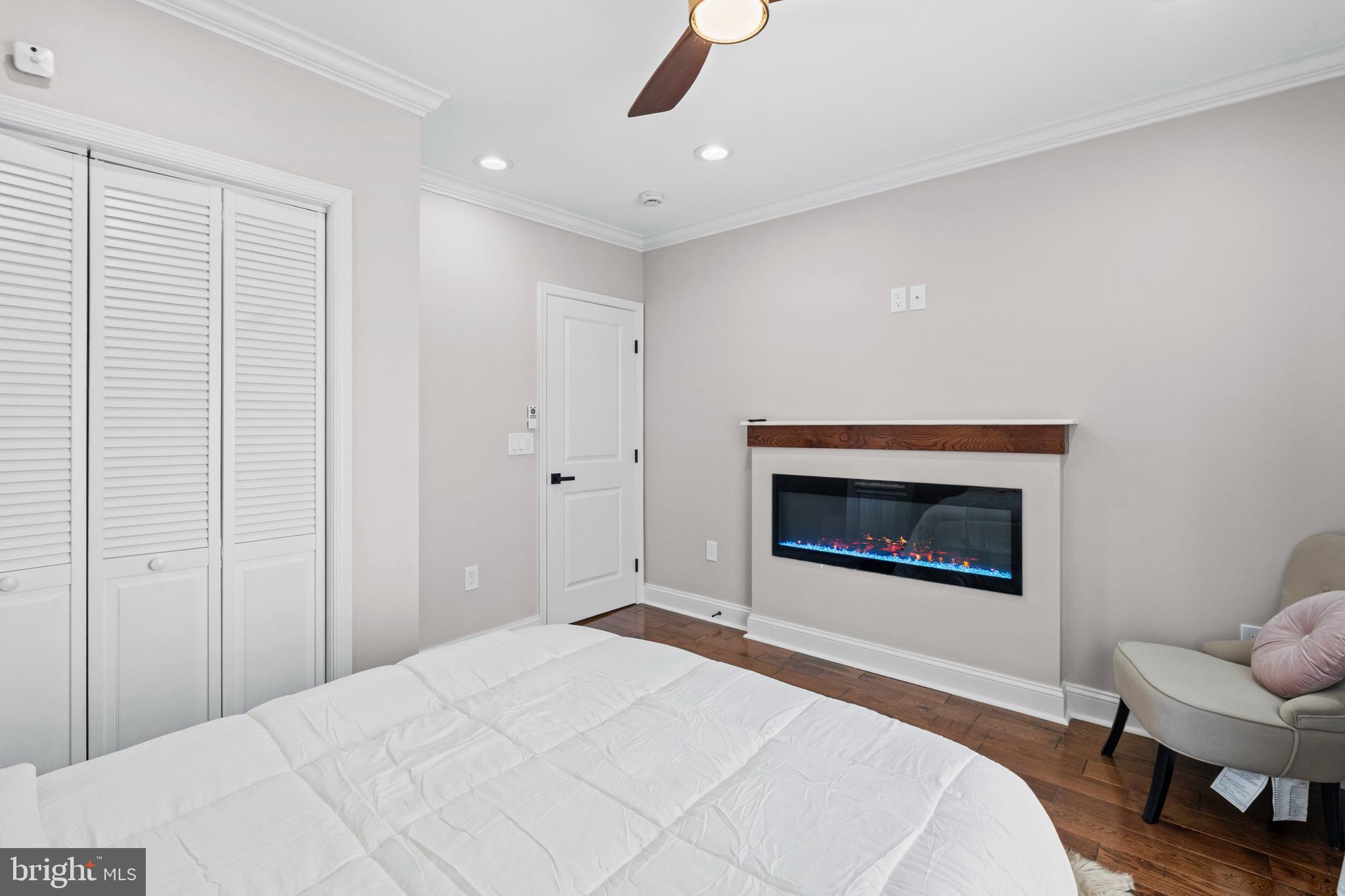 COLD SPRING NEWTOWN - Residential