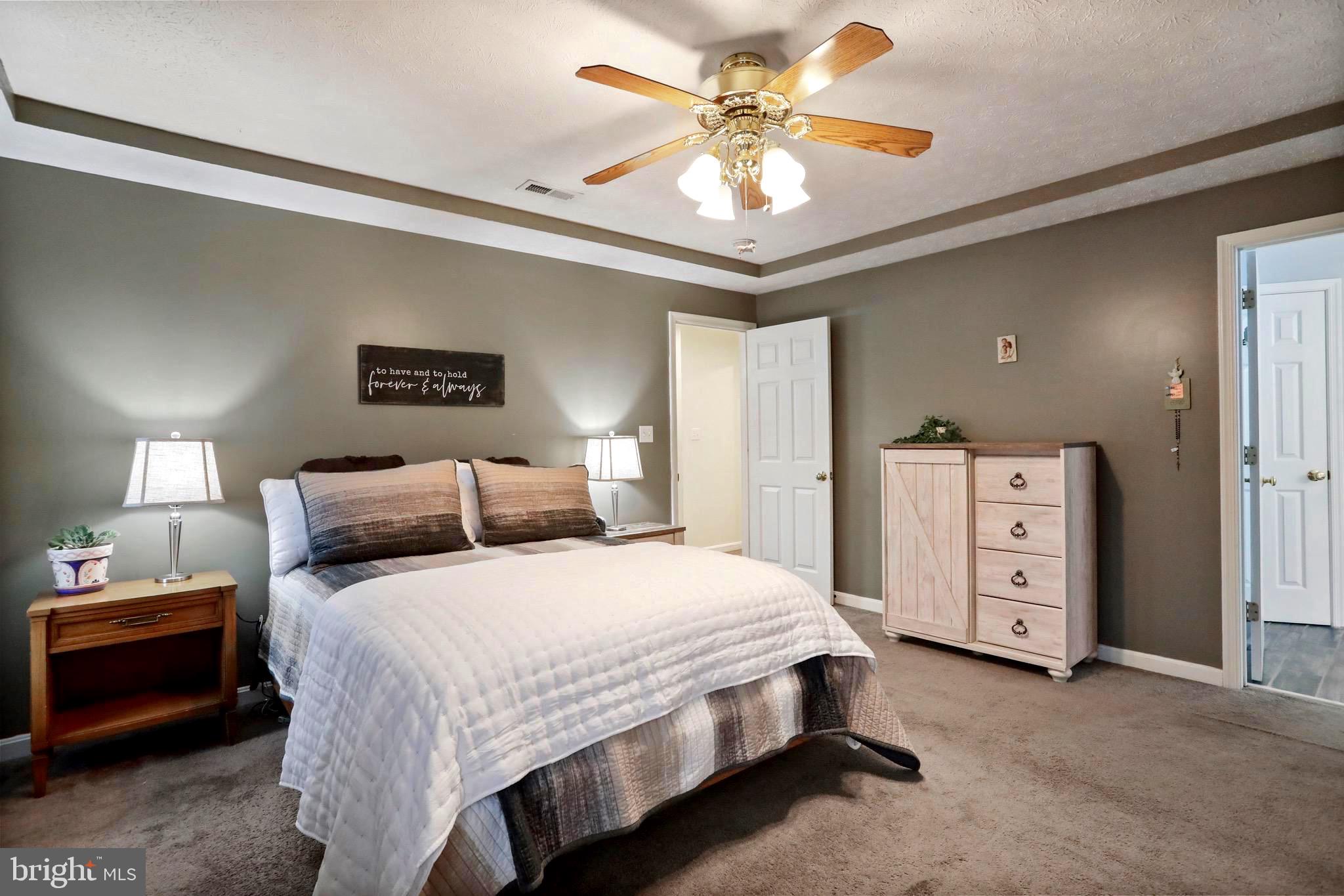 WILLIAMSBURG - Residential