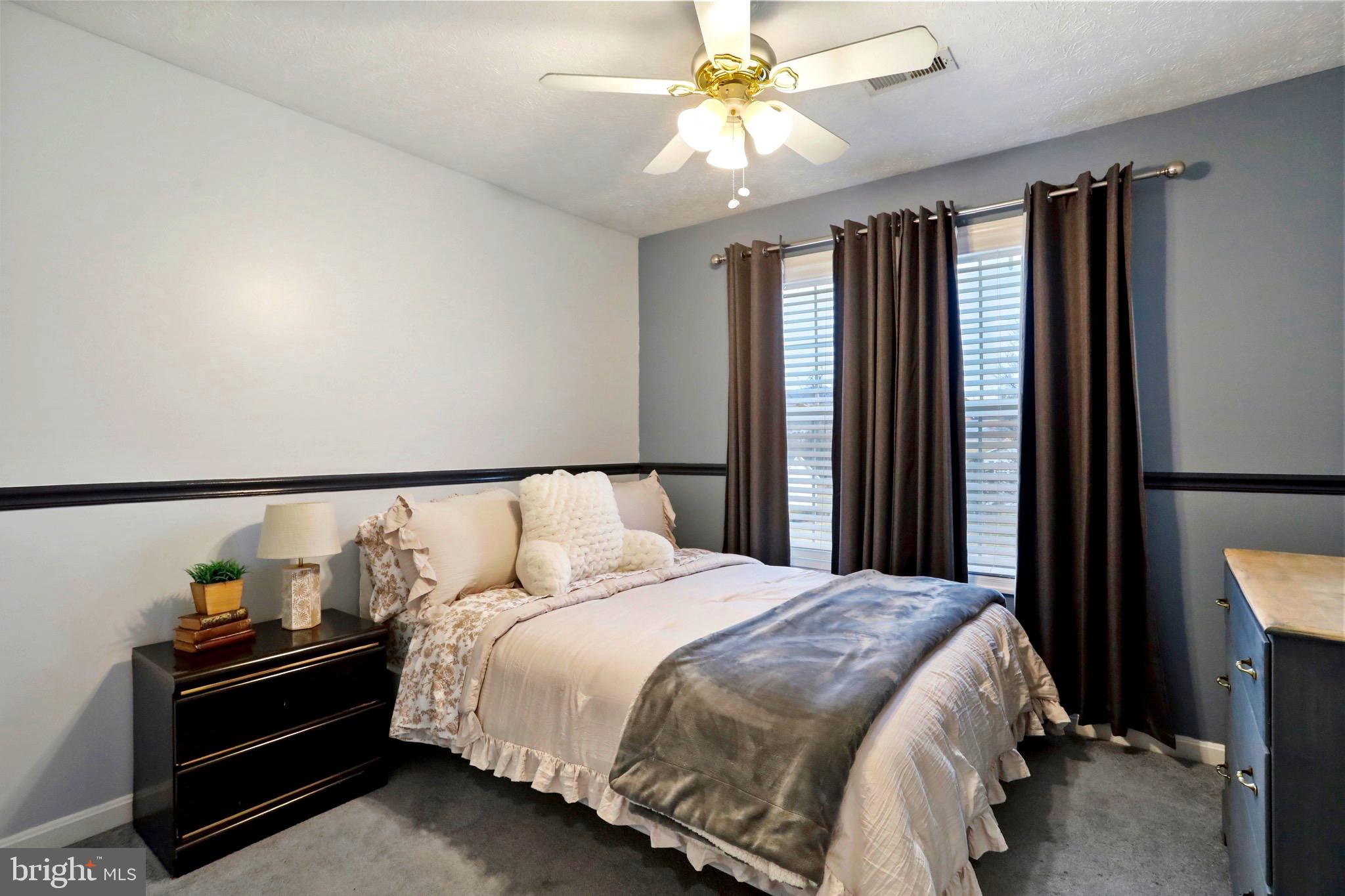 WILLIAMSBURG - Residential