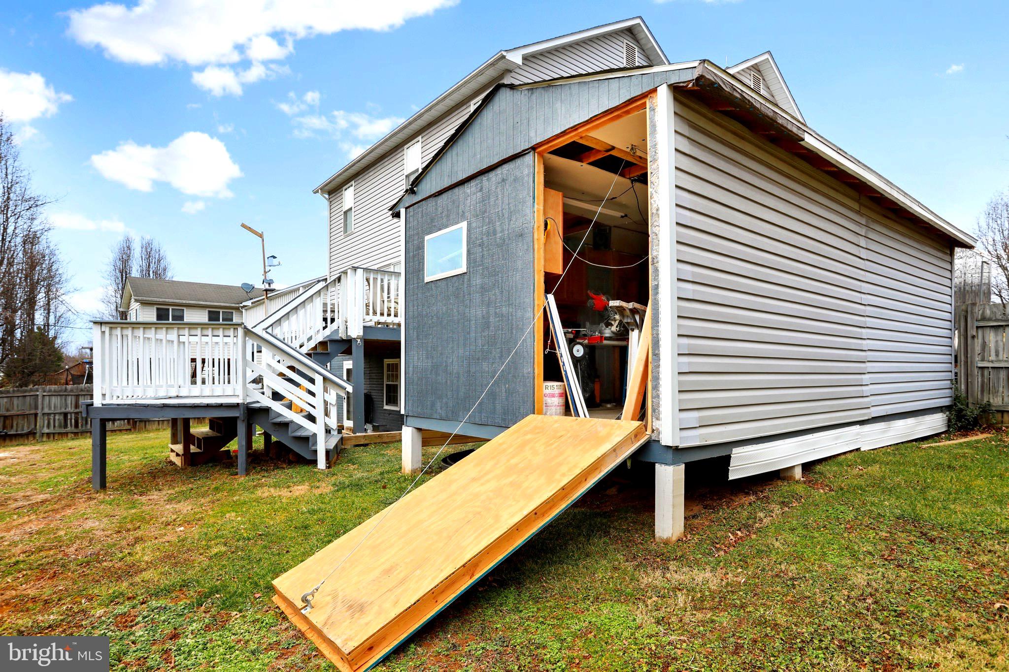 WILLIAMSBURG - Residential