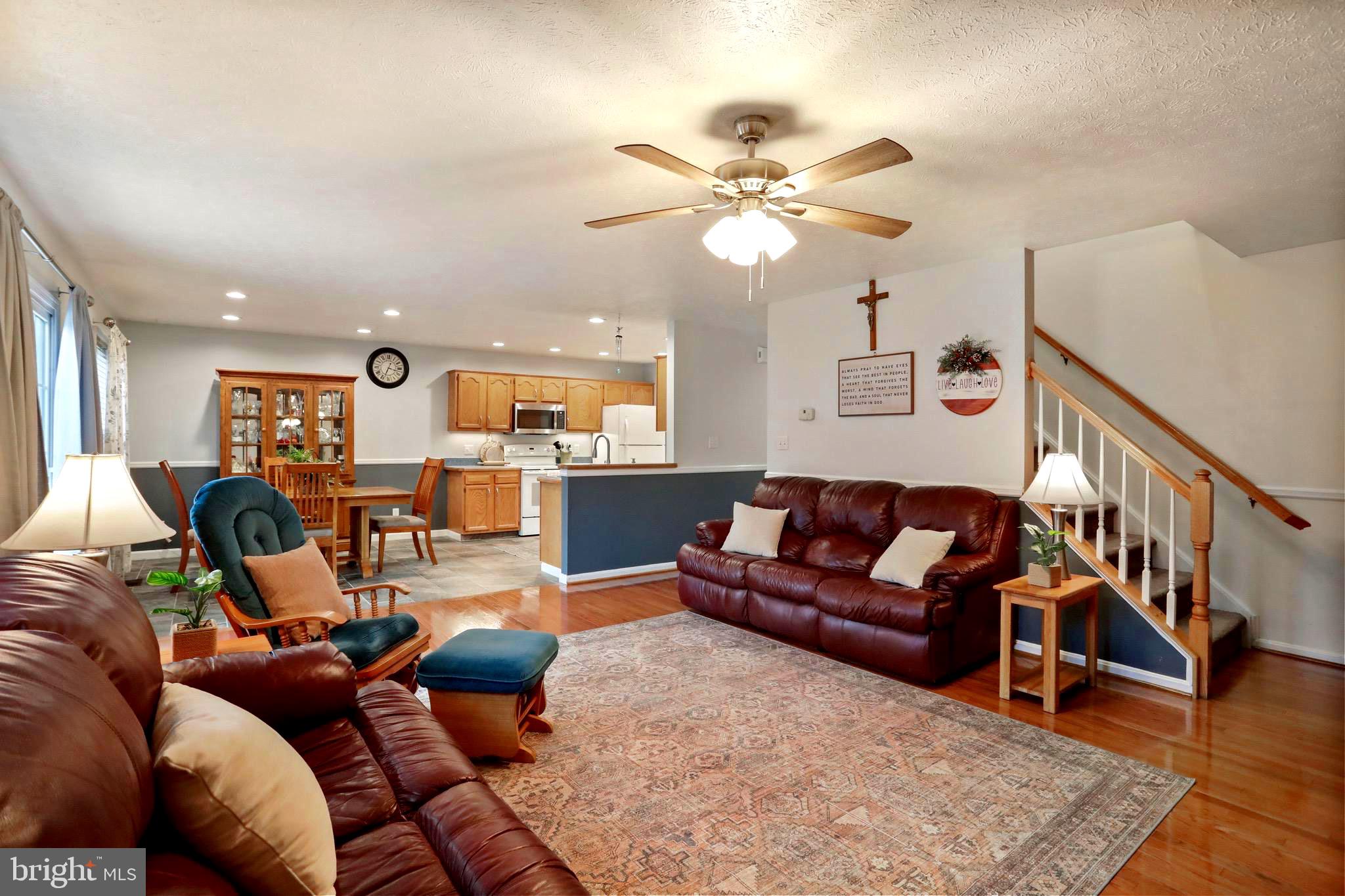 WILLIAMSBURG - Residential