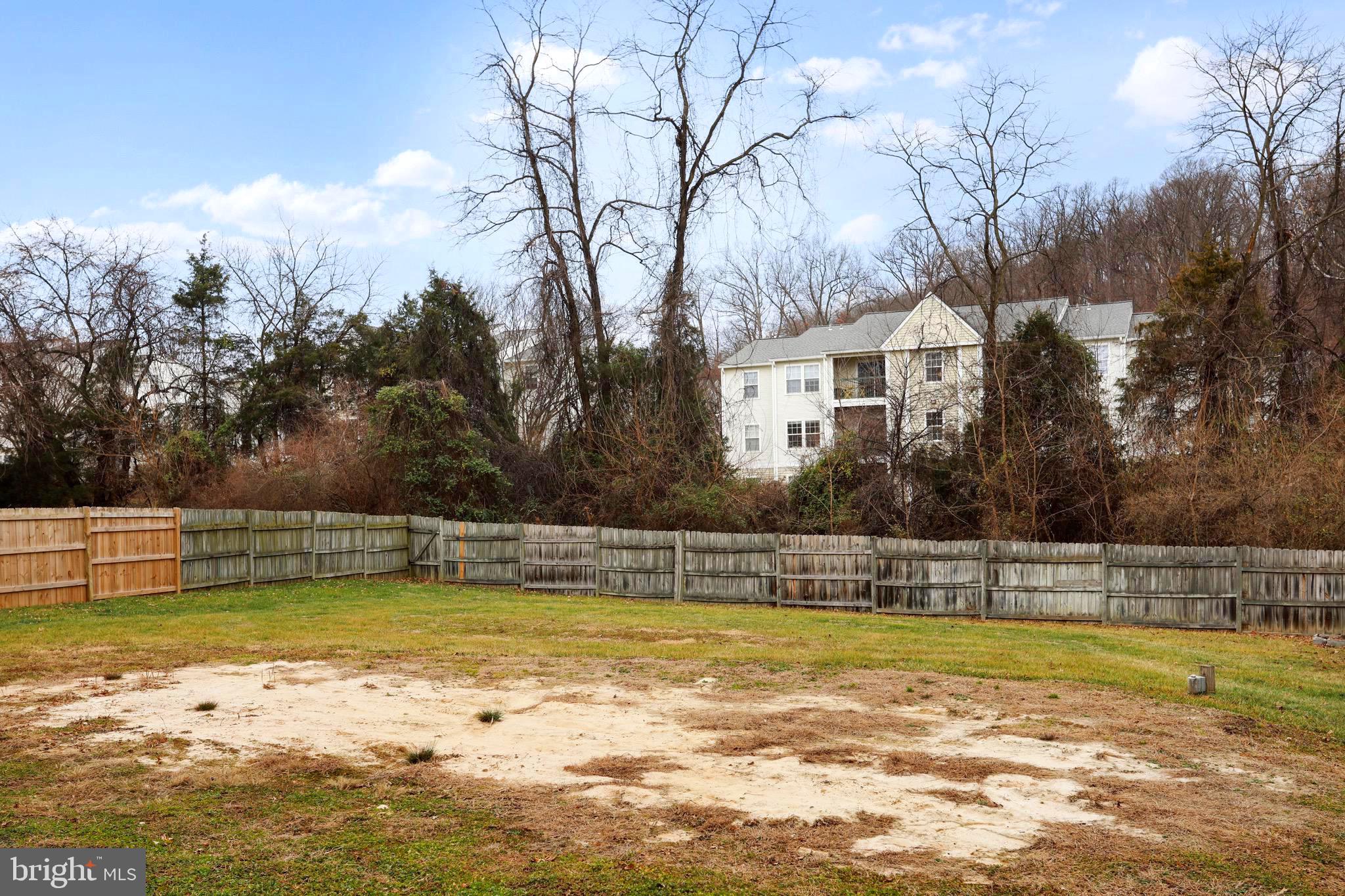 WILLIAMSBURG - Residential