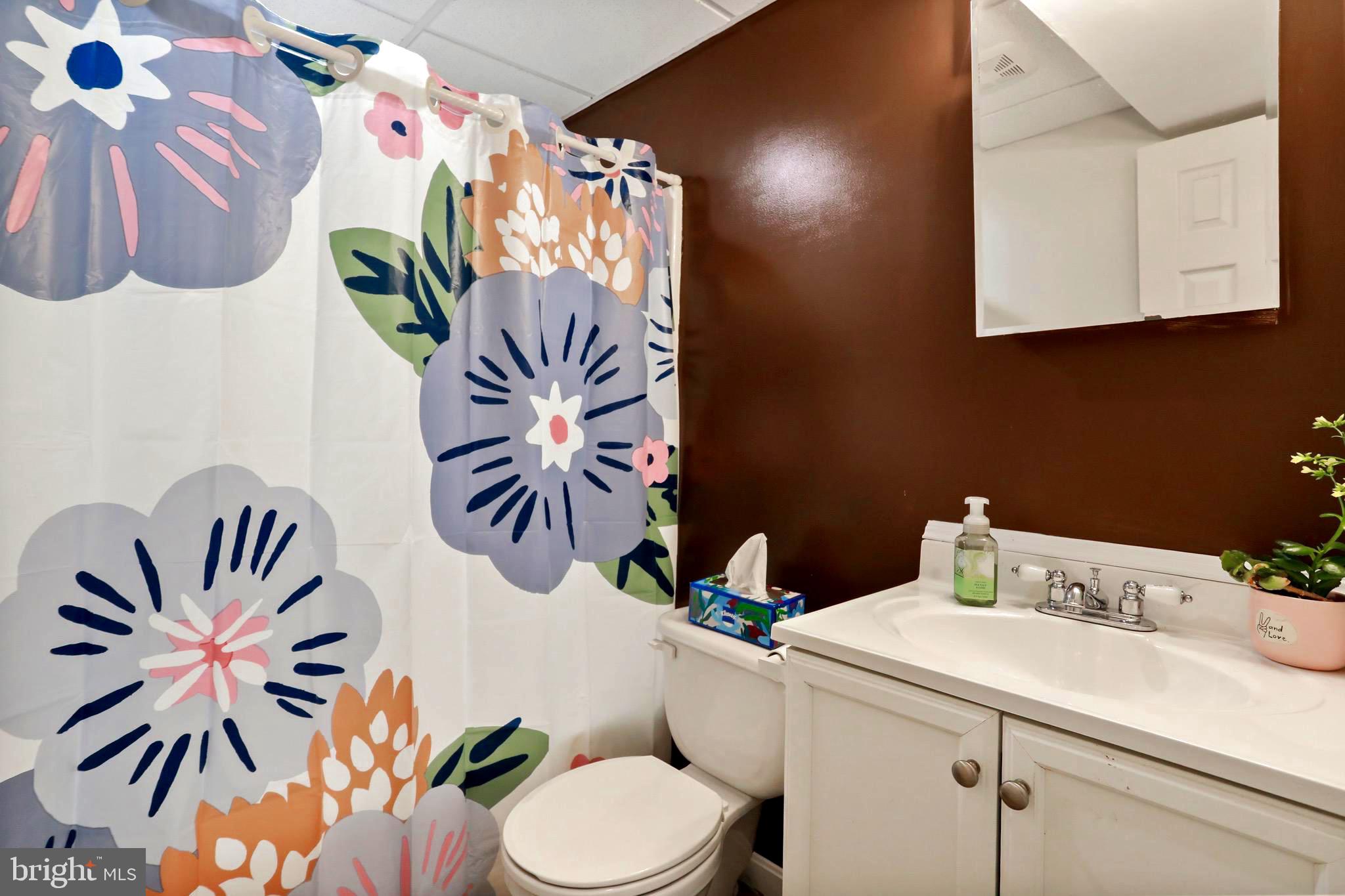 WILLIAMSBURG - Residential