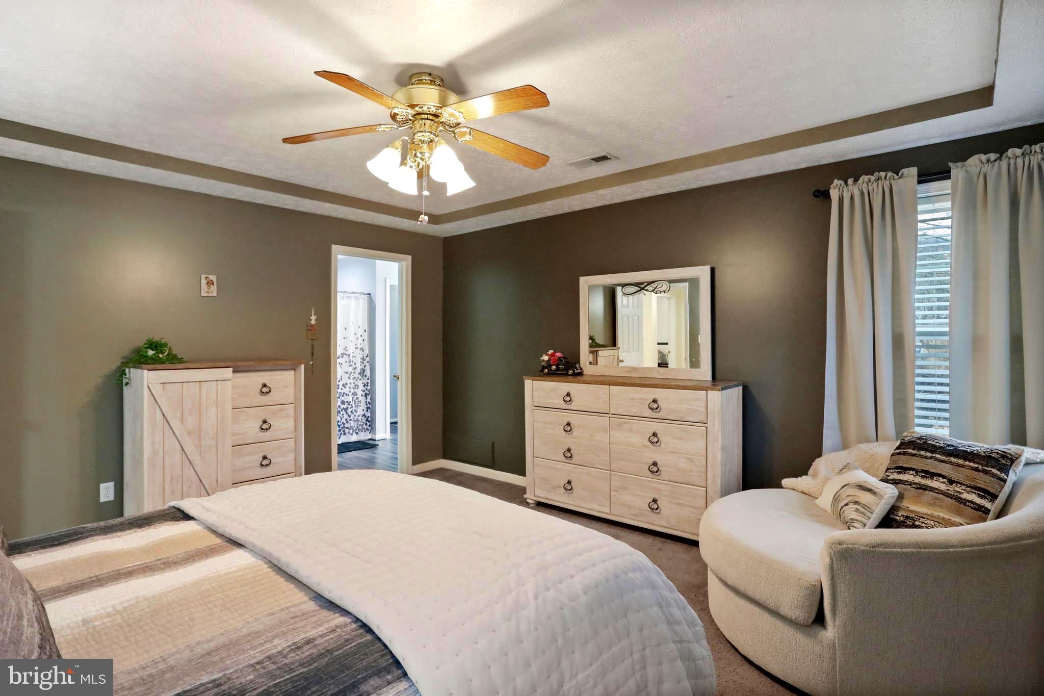 WILLIAMSBURG - Residential