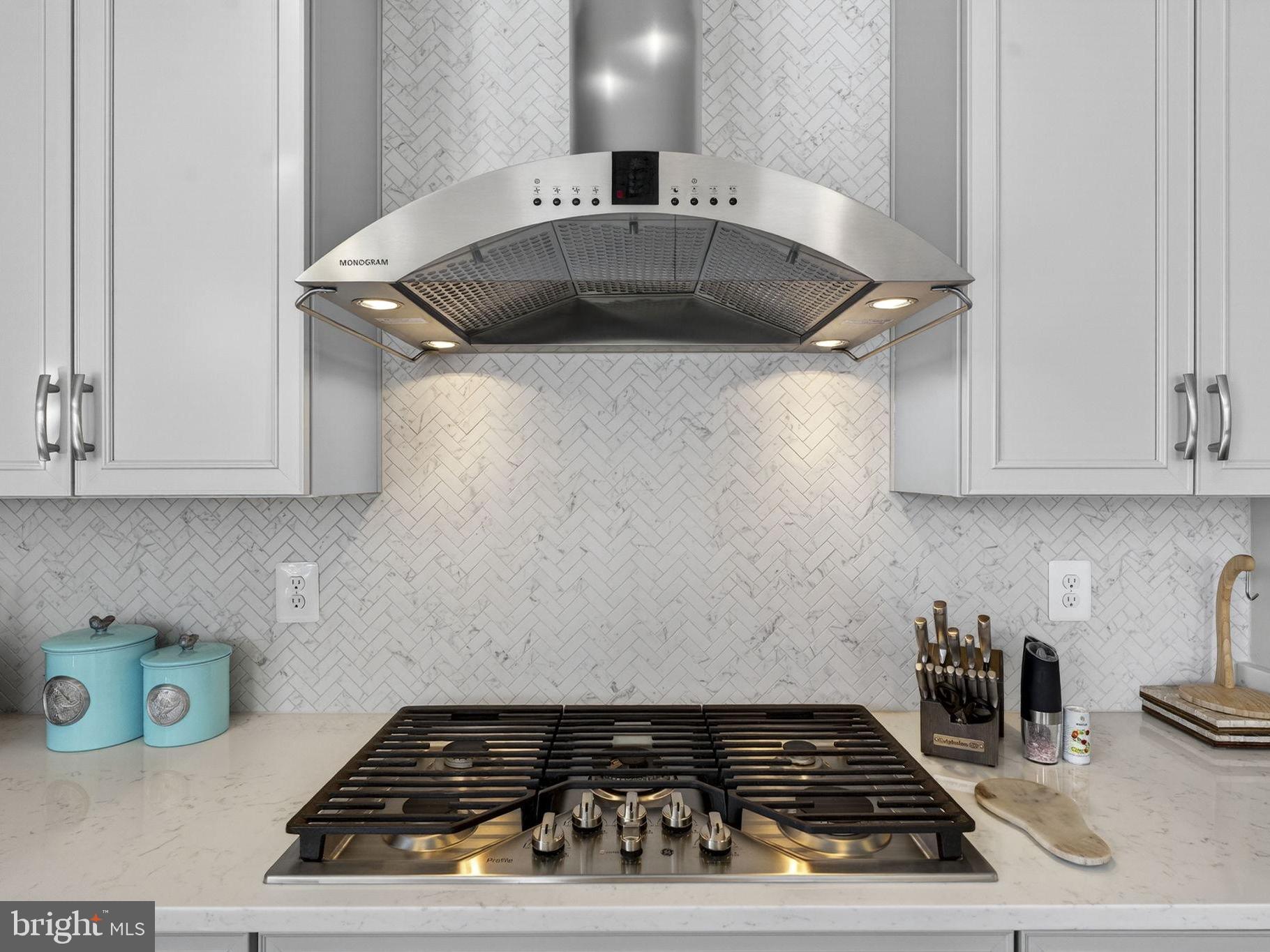 BRAMBLETON TOWN CENTER - Residential