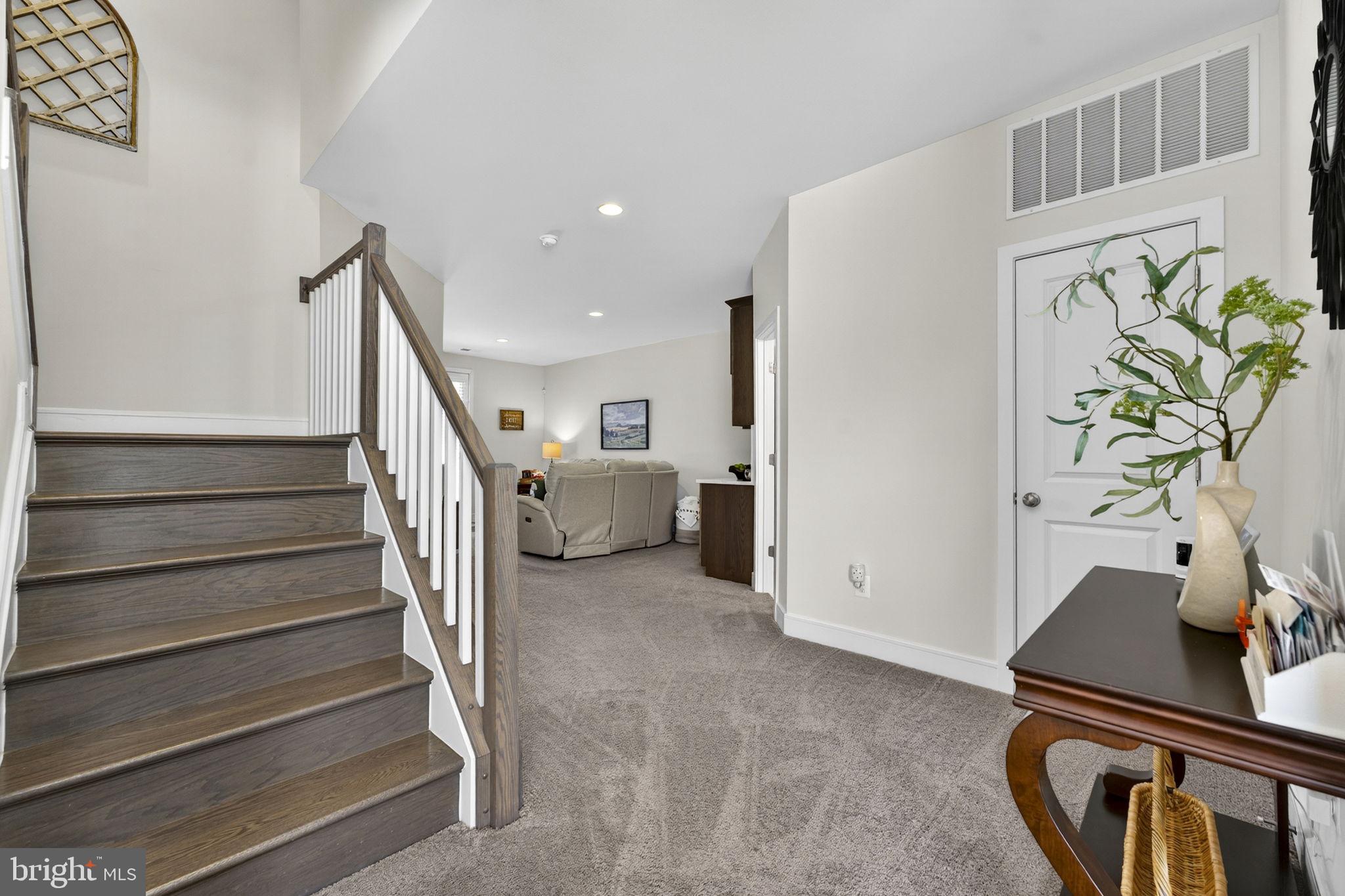 BRAMBLETON TOWN CENTER - Residential