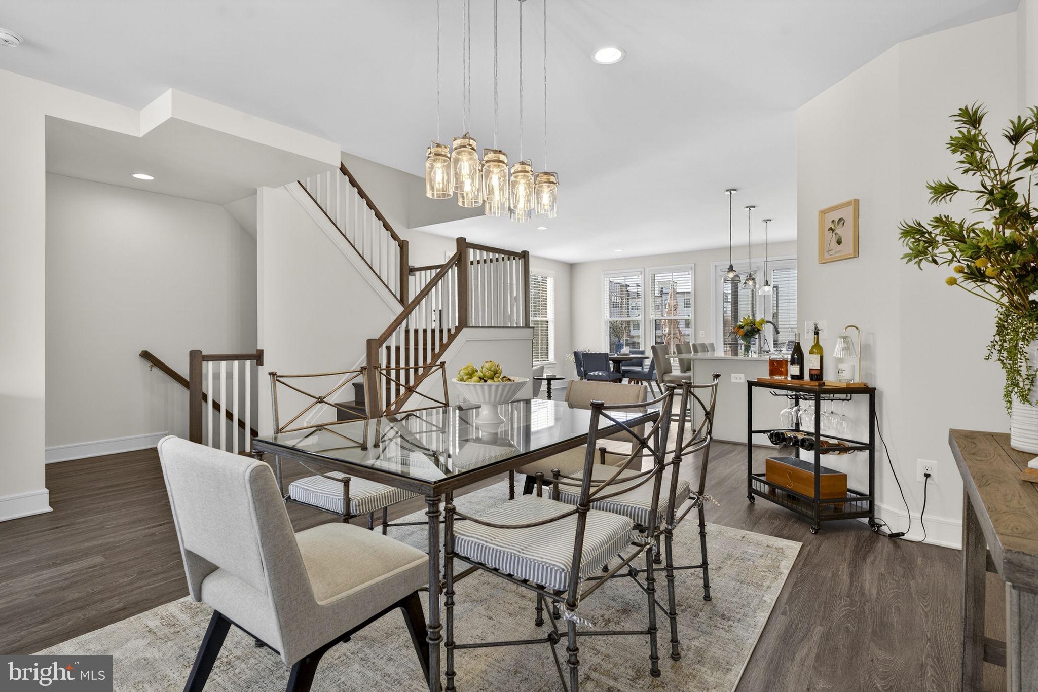 BRAMBLETON TOWN CENTER - Residential