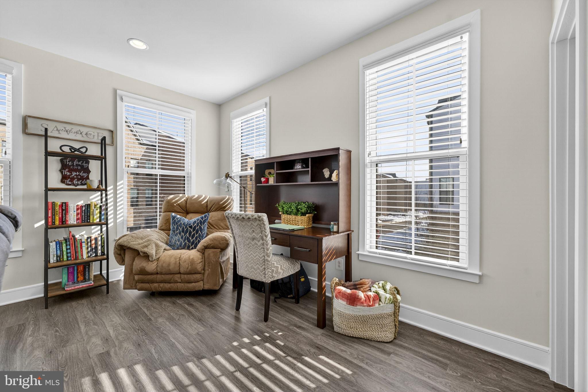 BRAMBLETON TOWN CENTER - Residential