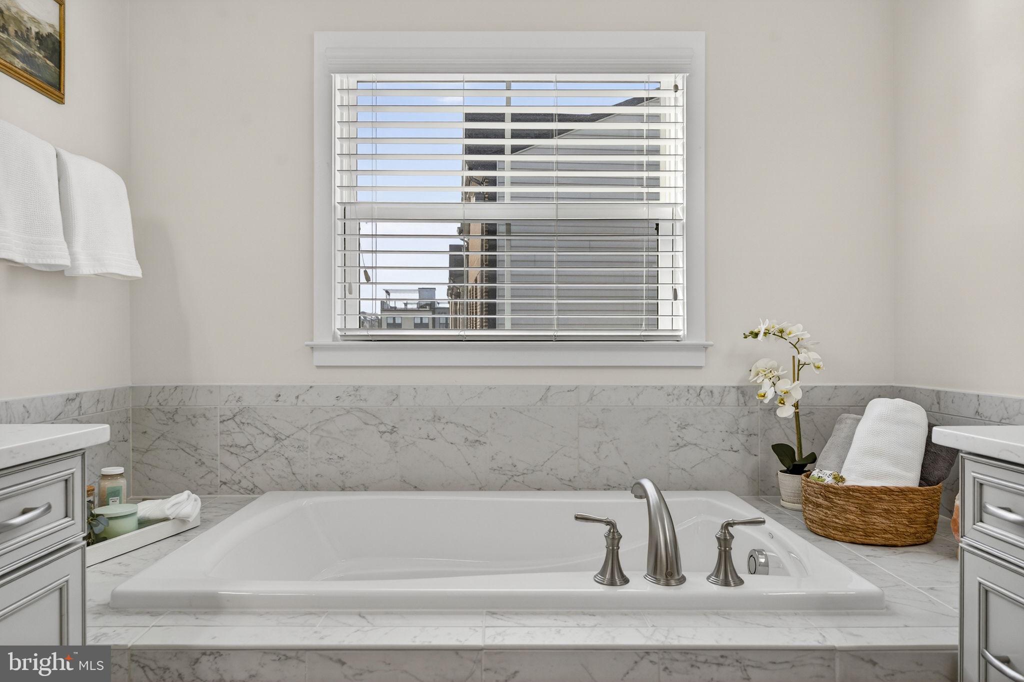 BRAMBLETON TOWN CENTER - Residential