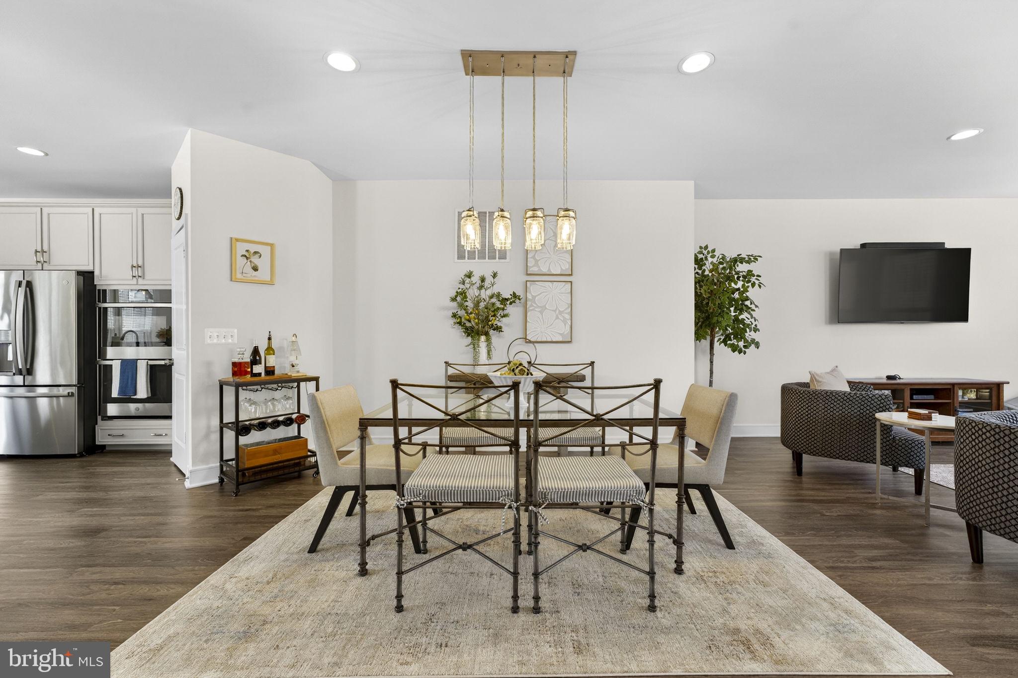 BRAMBLETON TOWN CENTER - Residential