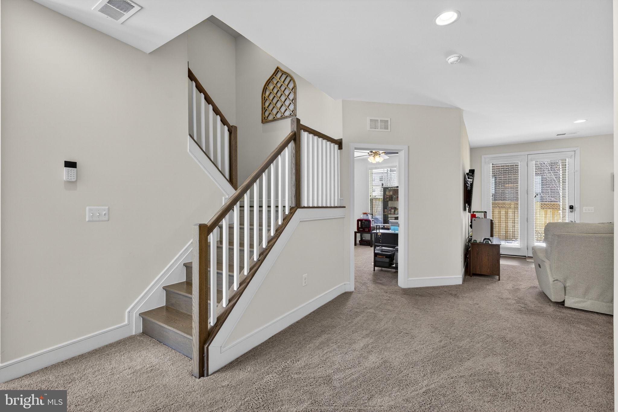 BRAMBLETON TOWN CENTER - Residential